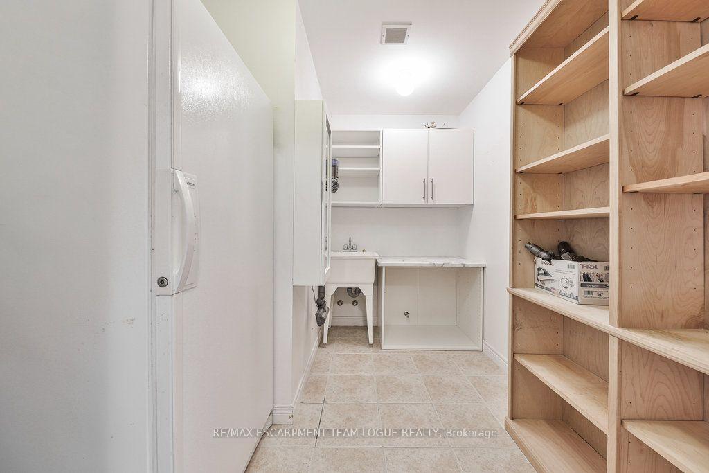 Photo 37 of Unit PH705, 2085 Amherst Heights Drive, Burlington, Brant Hills — HOMEH