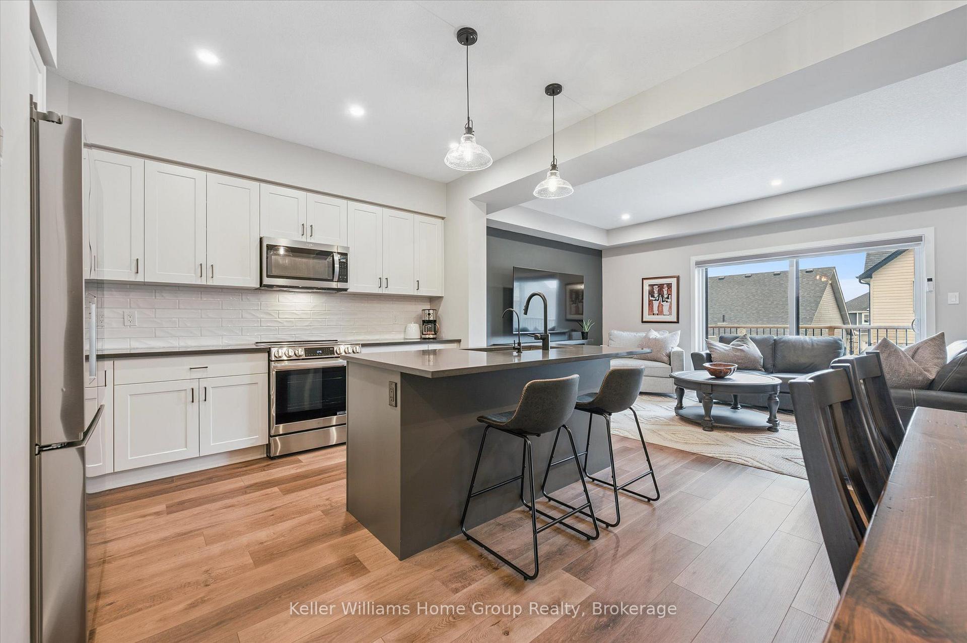 Photo 17 of 27 Hedley Lane, Centre Wellington, Elora/Salem — HOMEH