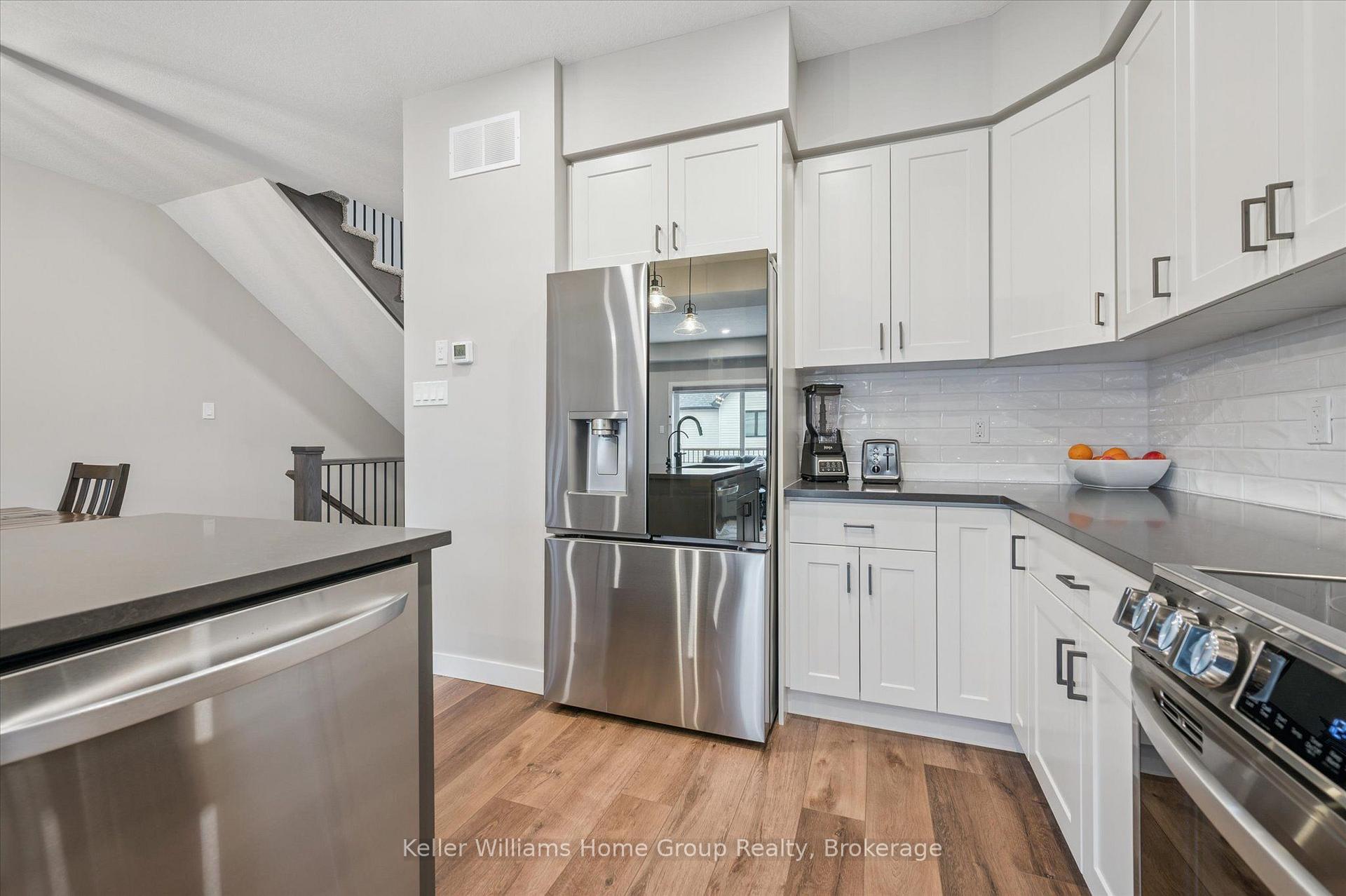 Photo 21 of 27 Hedley Lane, Centre Wellington, Elora/Salem — HOMEH