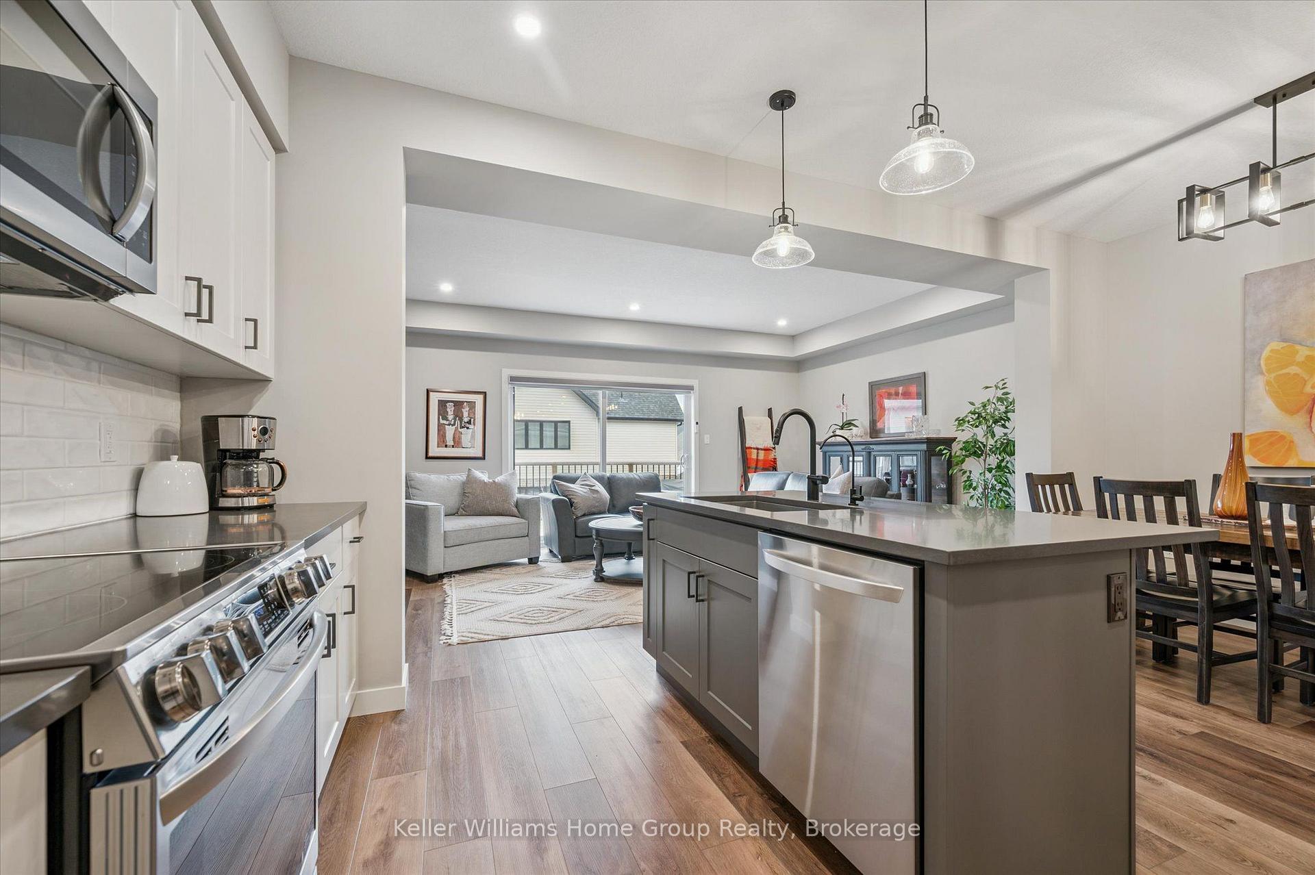 Photo 23 of 27 Hedley Lane, Centre Wellington, Elora/Salem — HOMEH