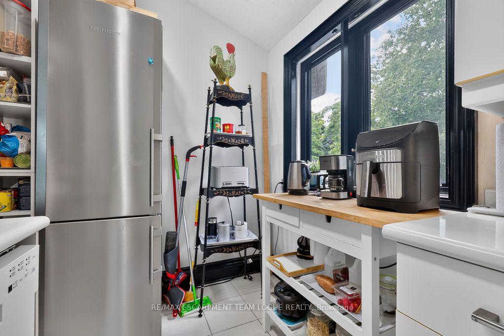 Photo 9 of Unit LOFT, 3 Appleridge Court, Hamilton, Carlisle — HOMEH