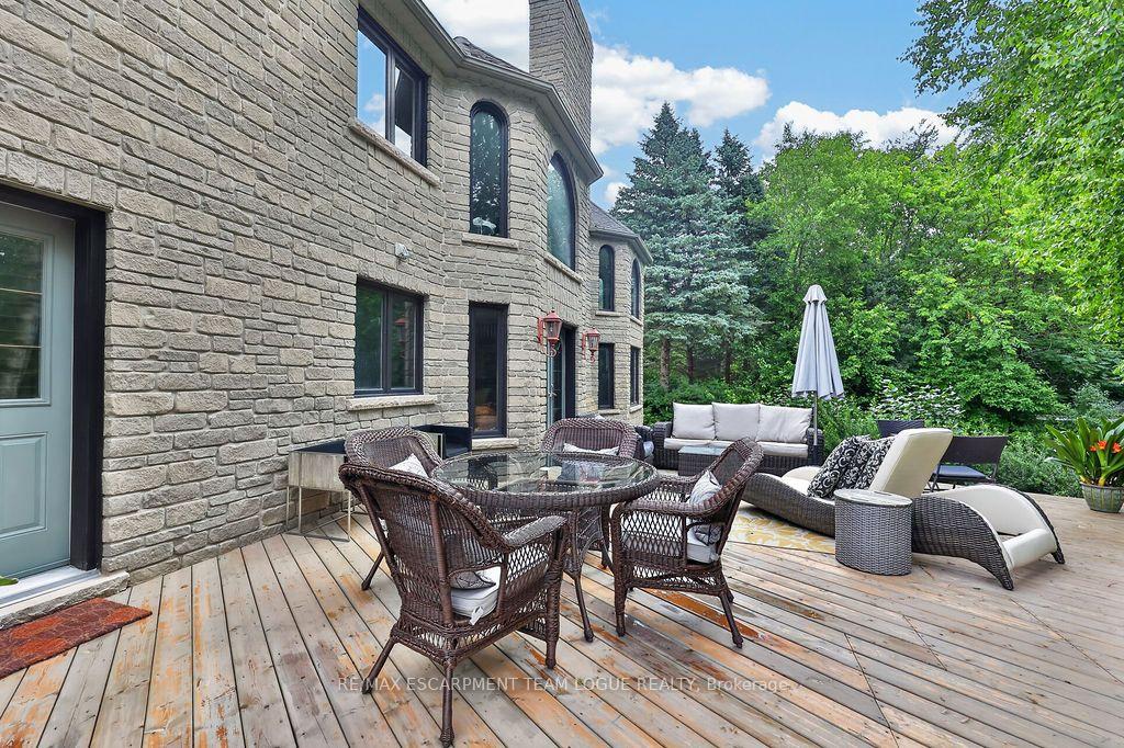 Photo 26 of Unit LOFT, 3 Appleridge Court, Hamilton, Carlisle — HOMEH