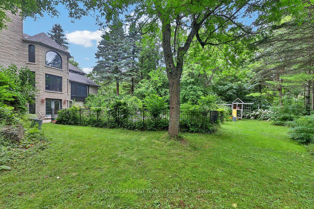 Photo 32 of Unit LOFT, 3 Appleridge Court, Hamilton, Carlisle — HOMEH