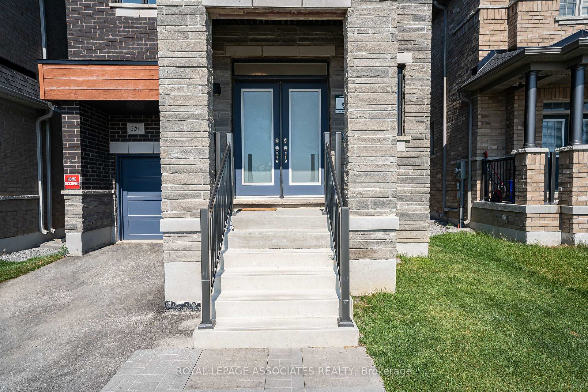 Photo 2 of 2201 Crystal Drive, Oshawa, Kedron — HOMEH