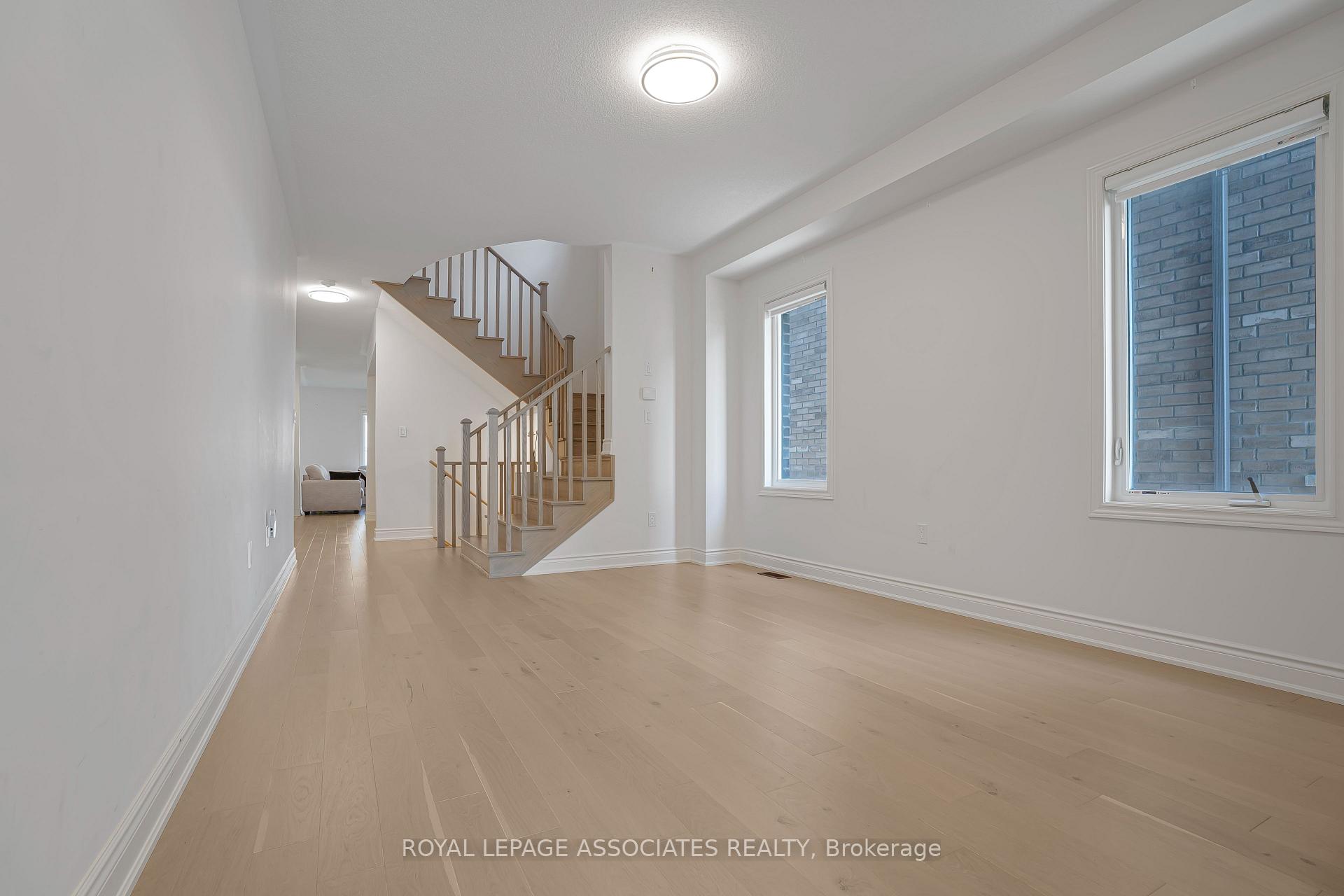 Photo 7 of 2201 Crystal Drive, Oshawa, Kedron — HOMEH