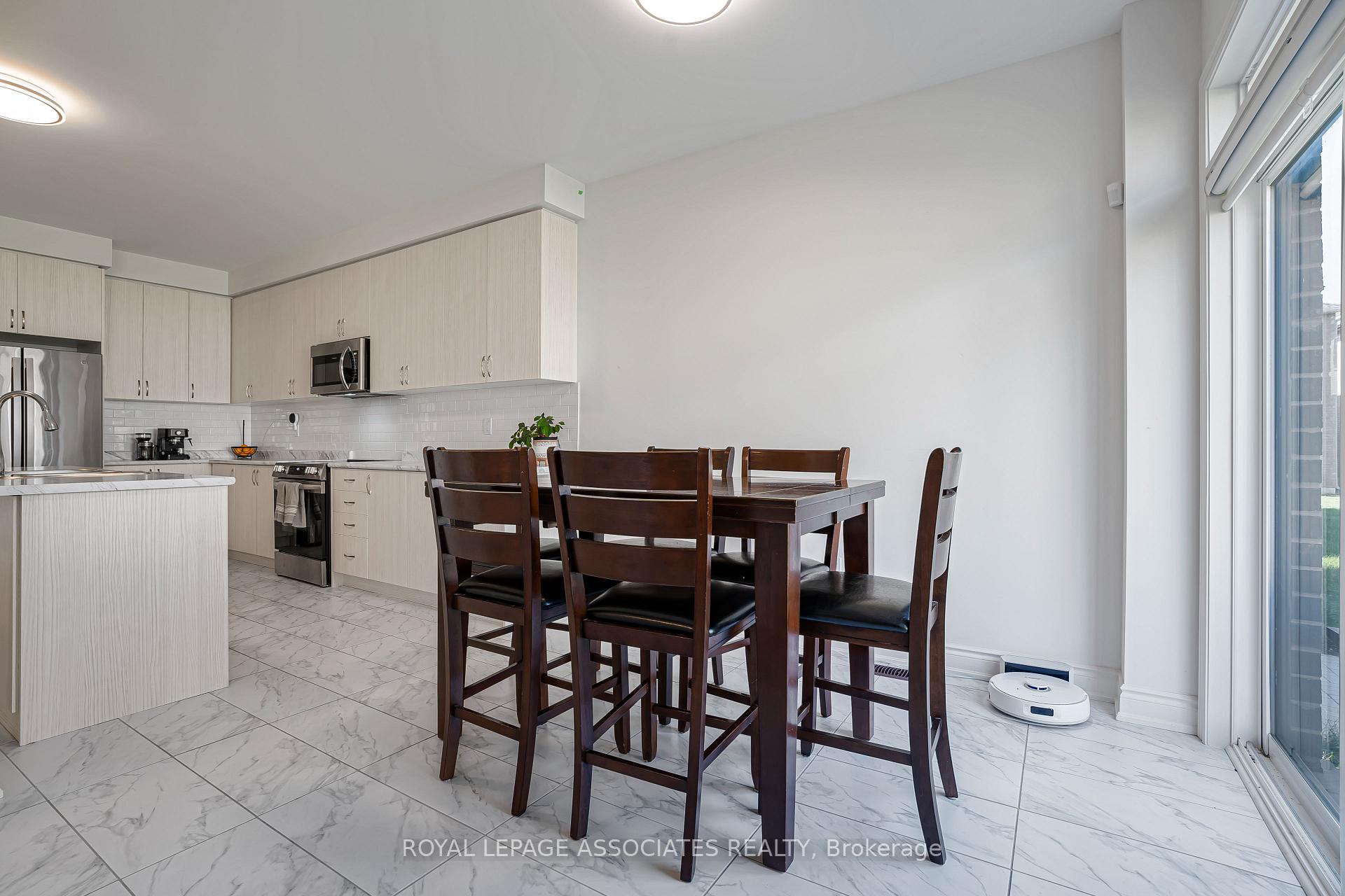 Photo 18 of 2201 Crystal Drive, Oshawa, Kedron — HOMEH