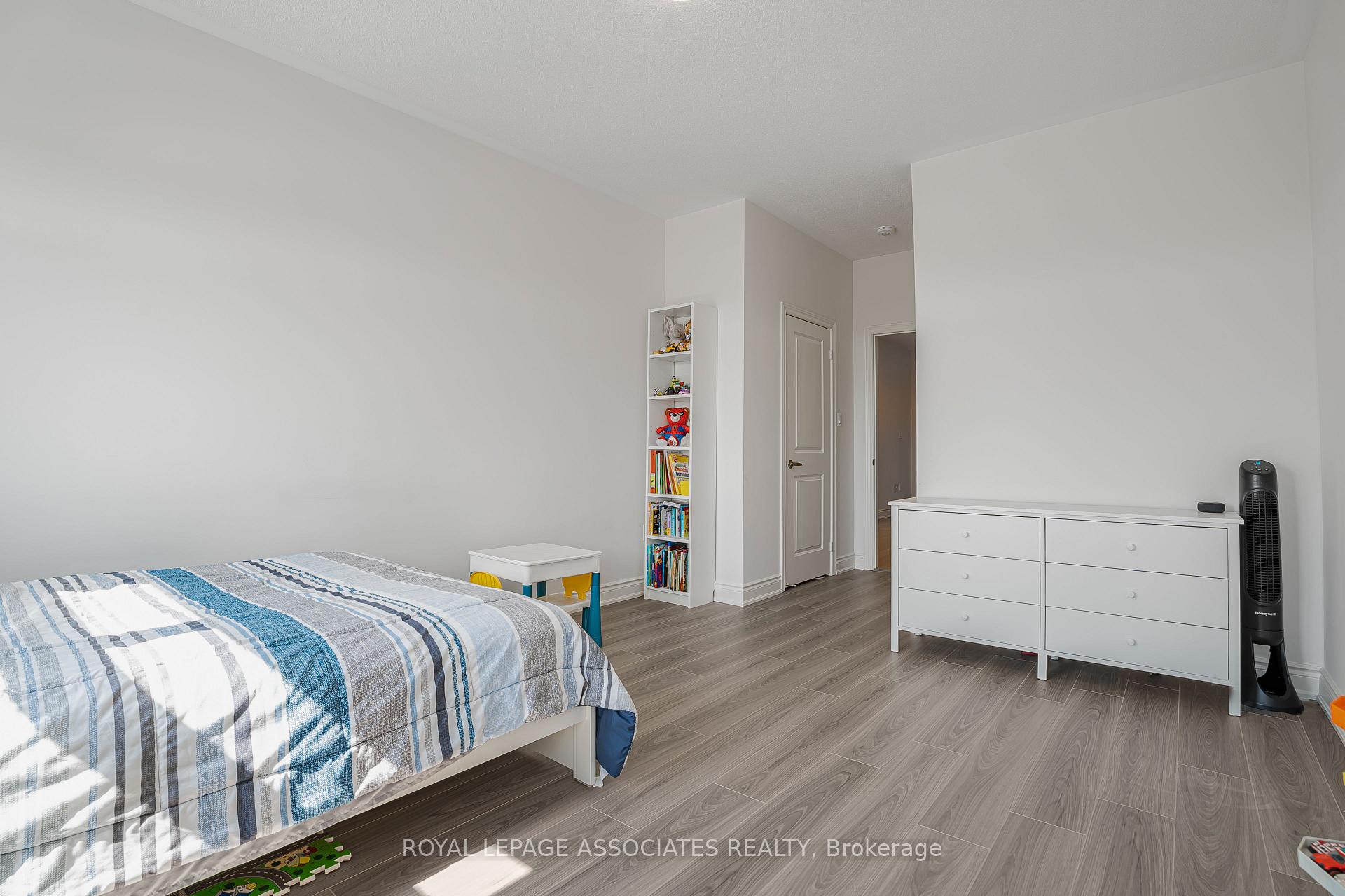 Photo 31 of 2201 Crystal Drive, Oshawa, Kedron — HOMEH