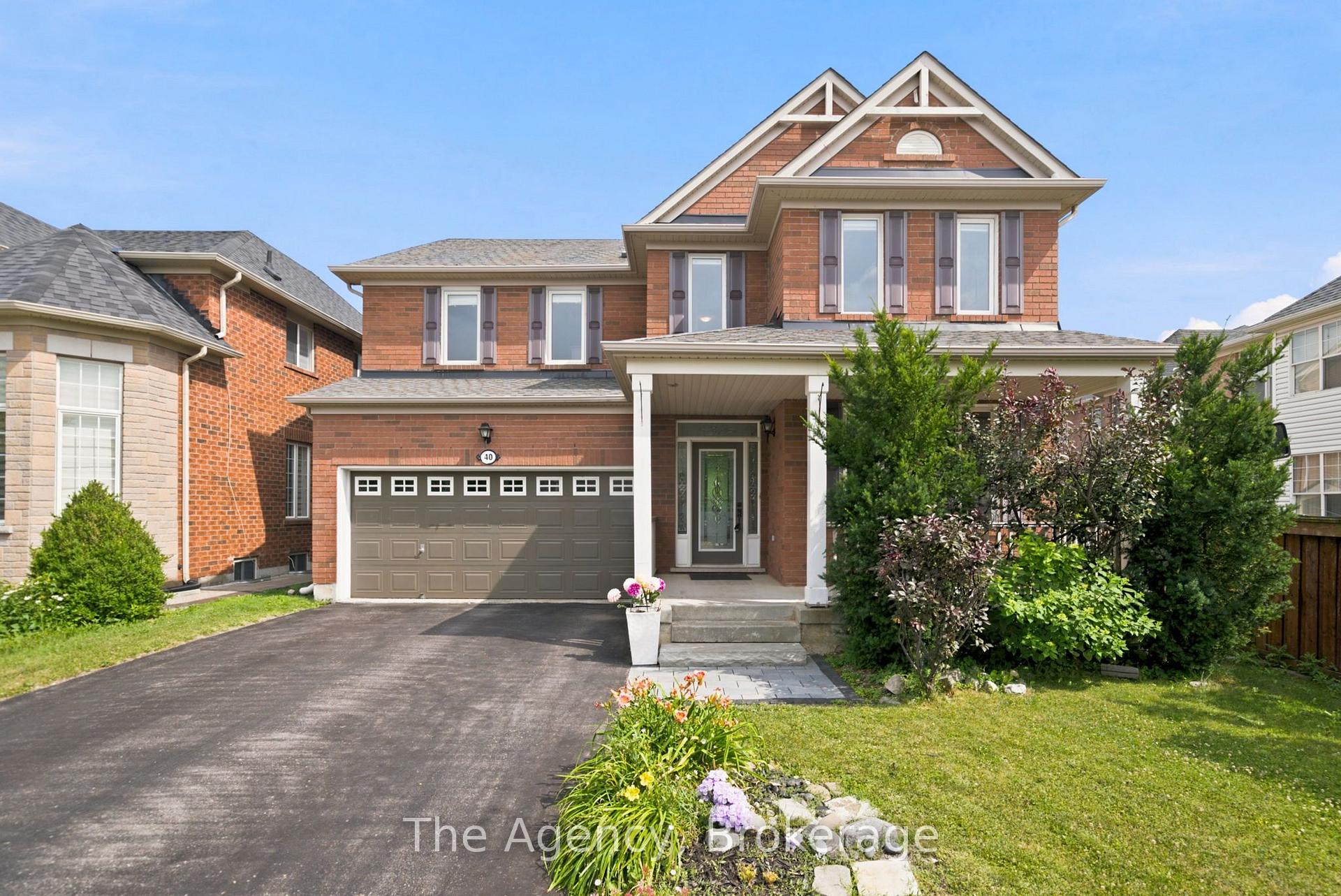 Photo 1 of 40 Catchfly Crescent, Brampton, Vales of Castlemore — HOMEH