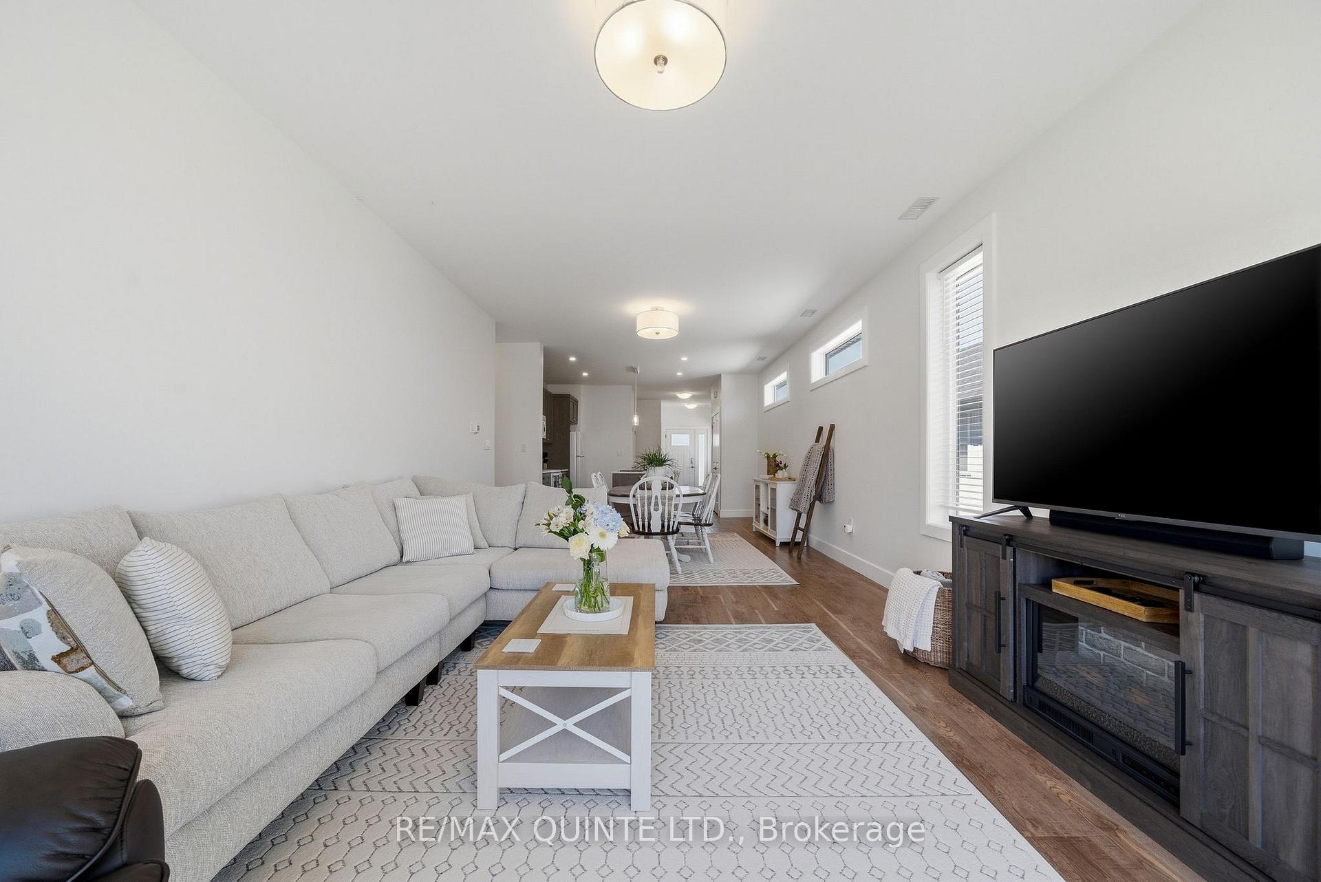 Photo 13 of Unit A & B, 86 Aldersgate Drive, Belleville, Belleville Ward — HOMEH