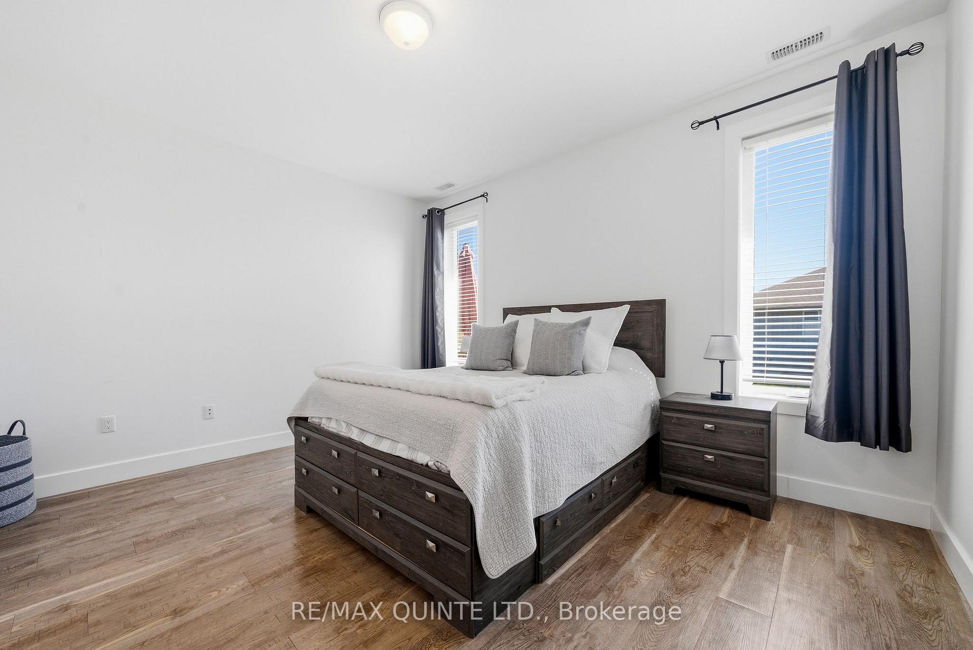 Photo 18 of Unit A & B, 86 Aldersgate Drive, Belleville, Belleville Ward — HOMEH