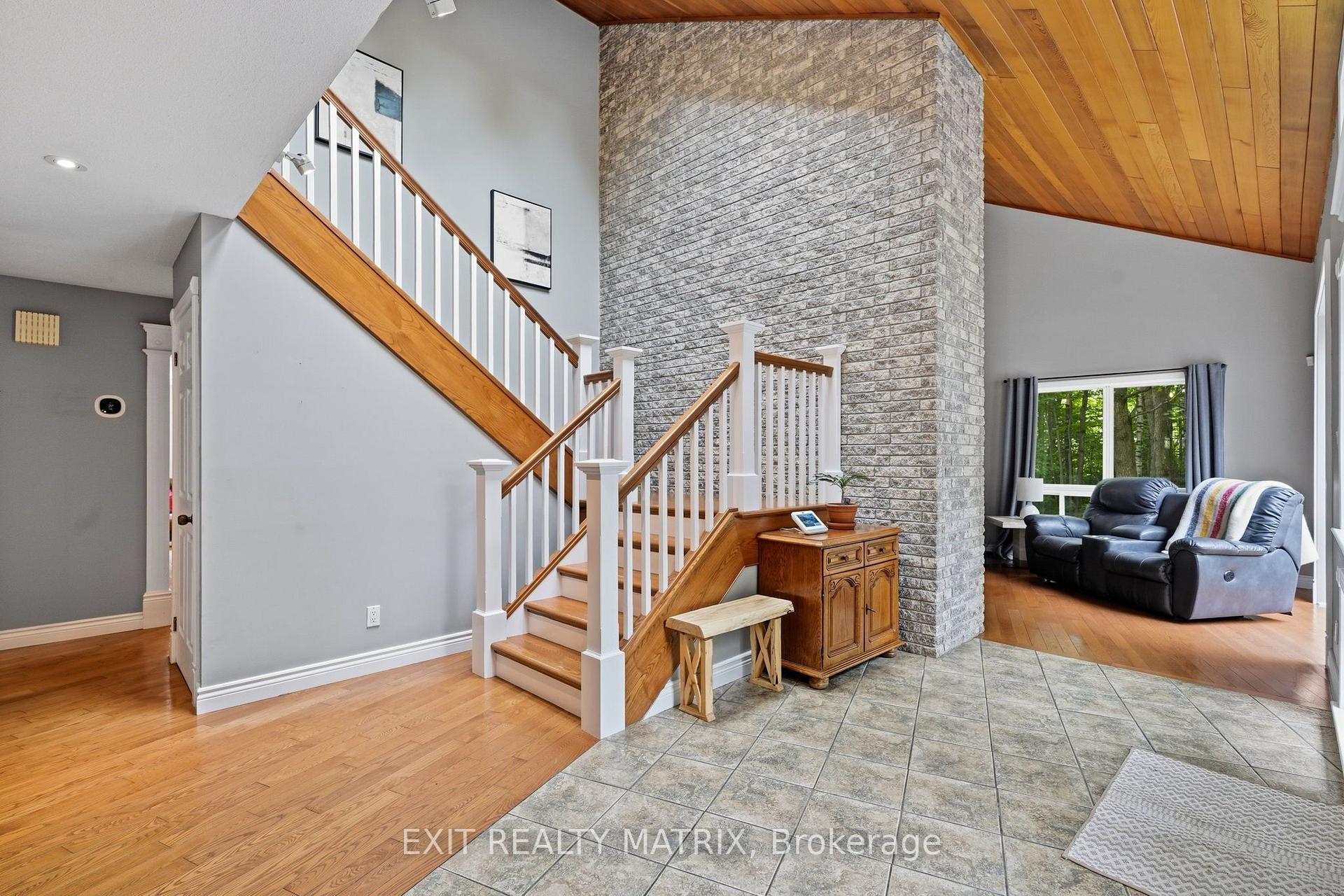 Photo 8 of 1634 Lucien Street, Champlain, L'Orignal — HOMEH