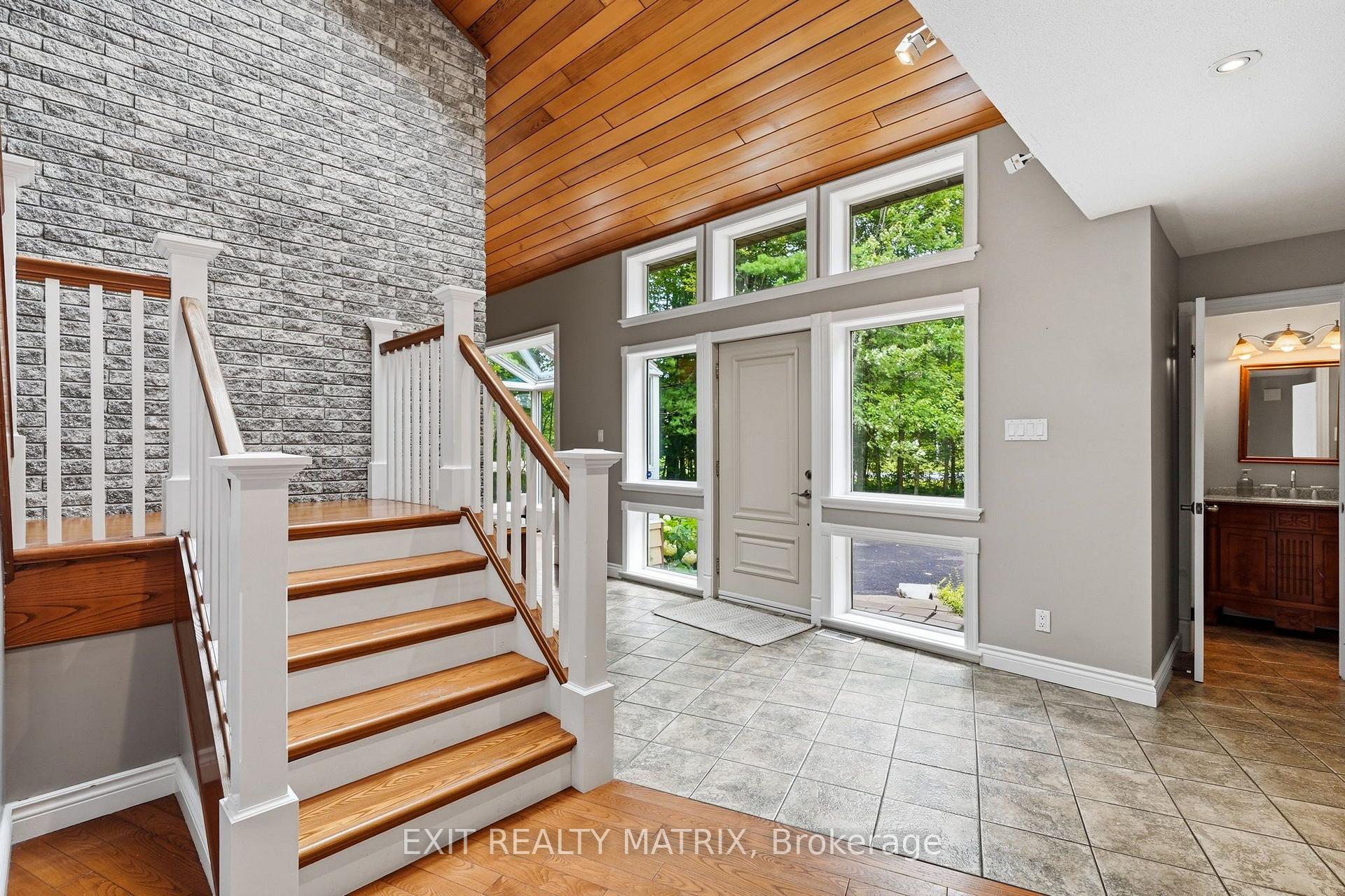Photo 9 of 1634 Lucien Street, Champlain, L'Orignal — HOMEH