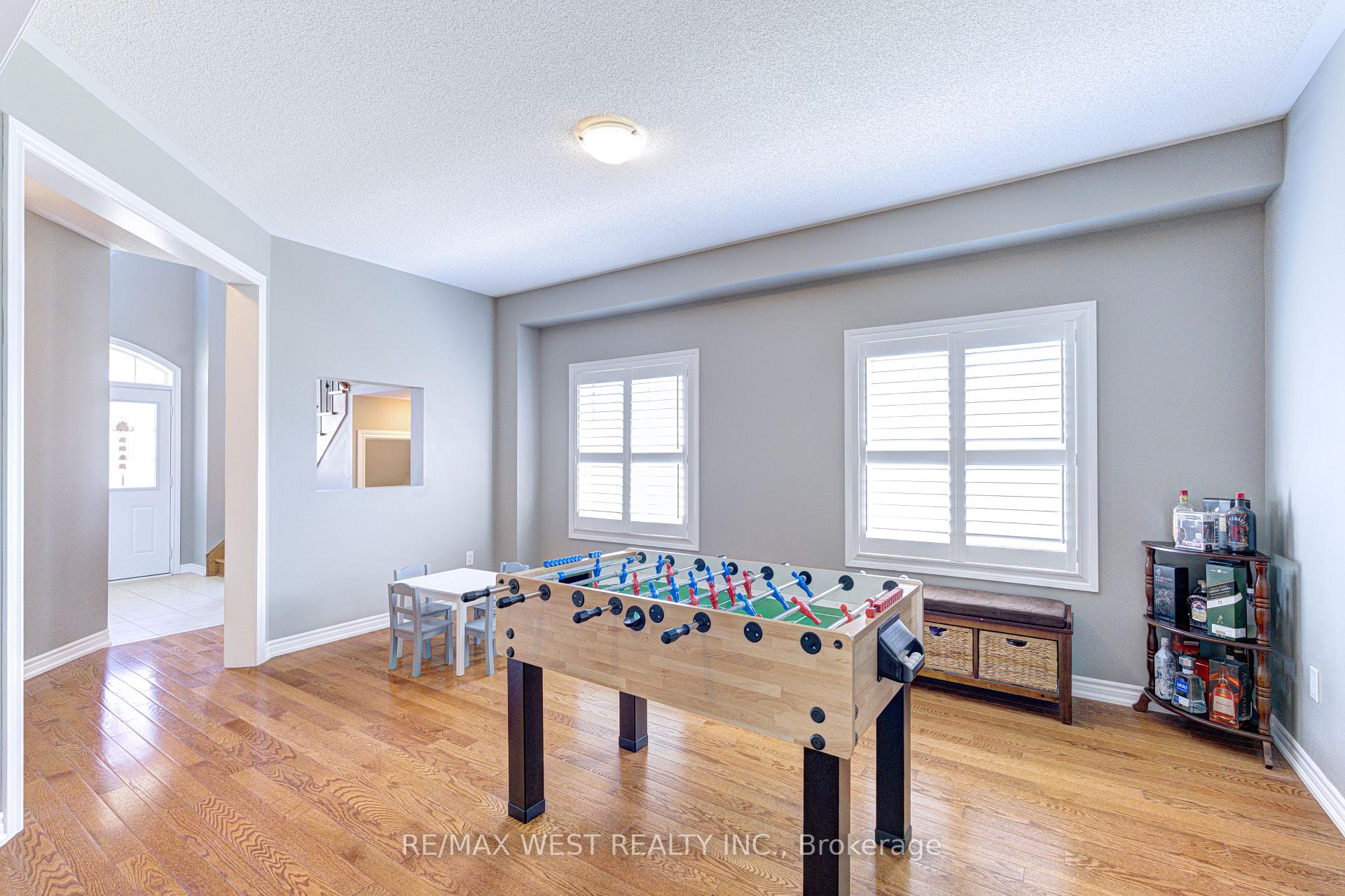 Photo 12 of 108 Decarolis Crescent, Essa, Angus — HOMEH