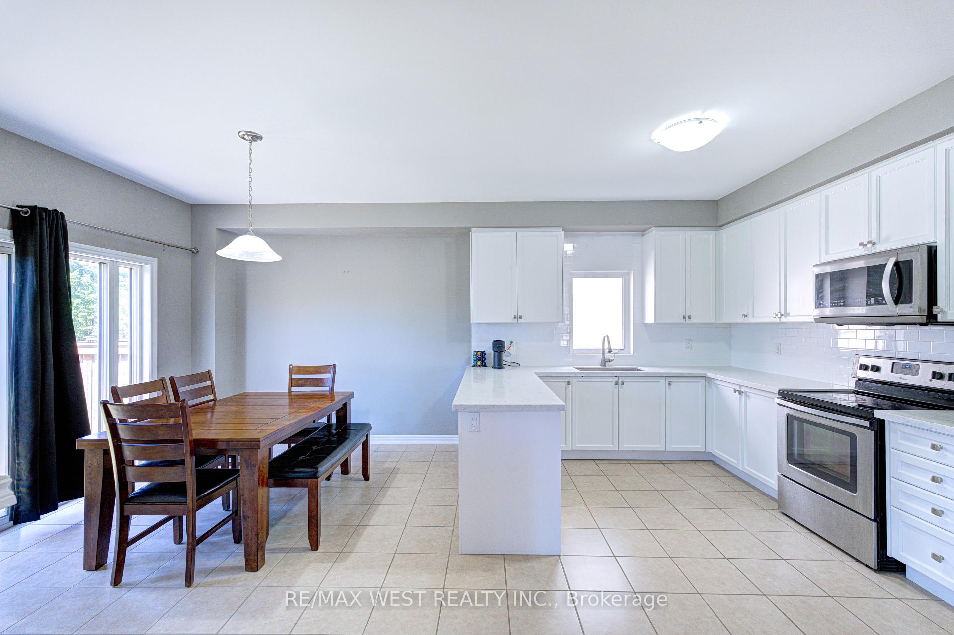 Photo 25 of 108 Decarolis Crescent, Essa, Angus — HOMEH
