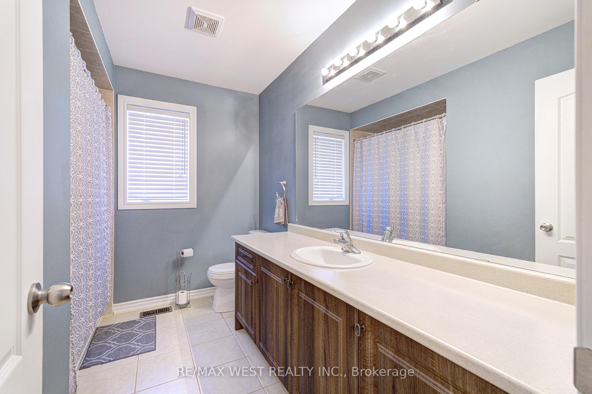 Photo 40 of 108 Decarolis Crescent, Essa, Angus — HOMEH