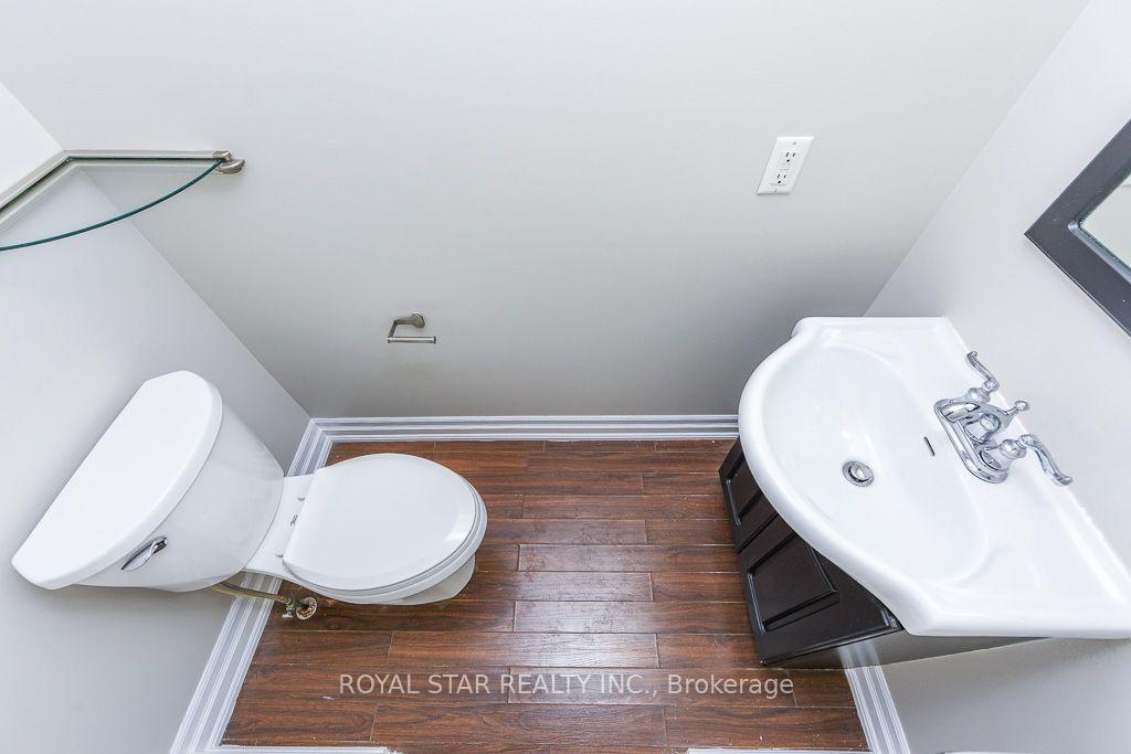 Photo 9 of 118 Tiller Trail, Brampton, Fletcher's Creek Village — HOMEH