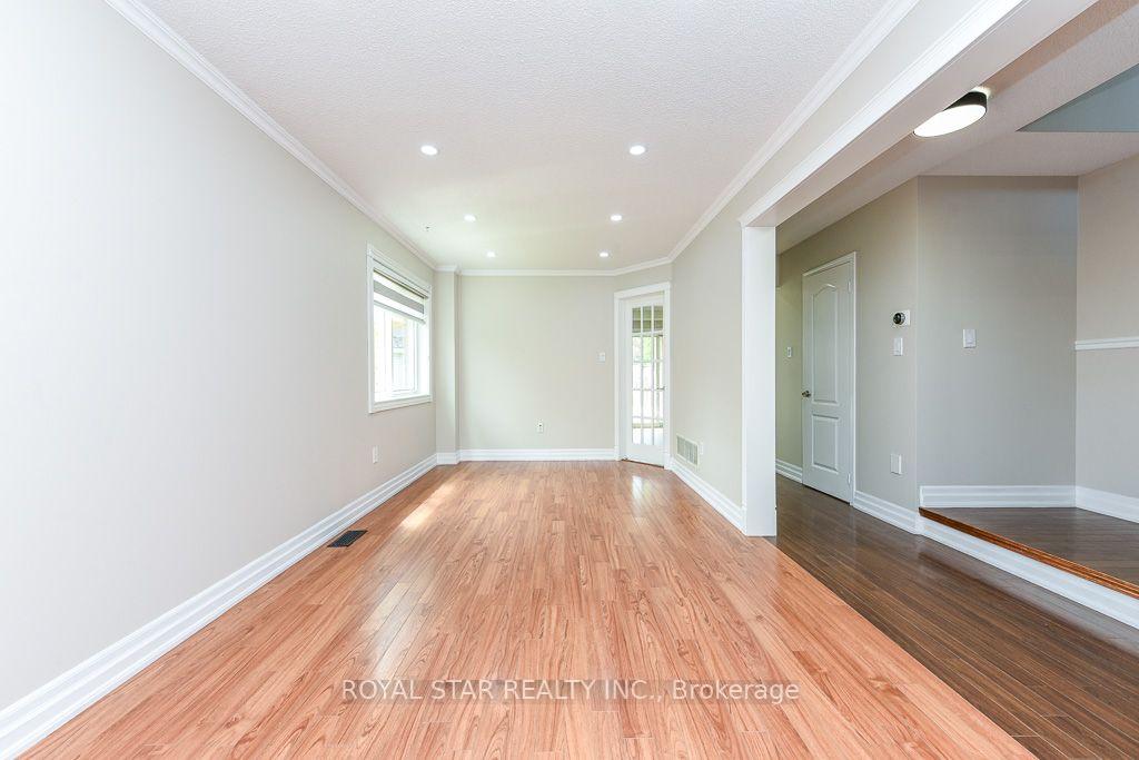 Photo 10 of 118 Tiller Trail, Brampton, Fletcher's Creek Village — HOMEH
