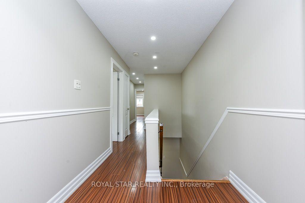 Photo 15 of 118 Tiller Trail, Brampton, Fletcher's Creek Village — HOMEH
