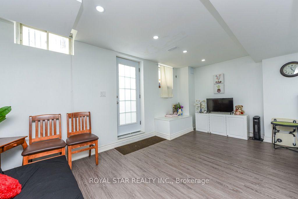 Photo 31 of 118 Tiller Trail, Brampton, Fletcher's Creek Village — HOMEH