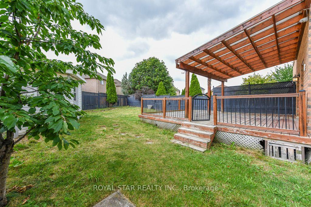 Photo 48 of 118 Tiller Trail, Brampton, Fletcher's Creek Village — HOMEH