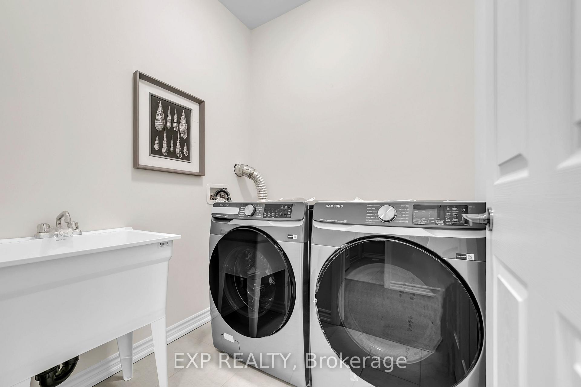 Photo 5 of 7 Delft Drive, Markham, Victoria Square — HOMEH