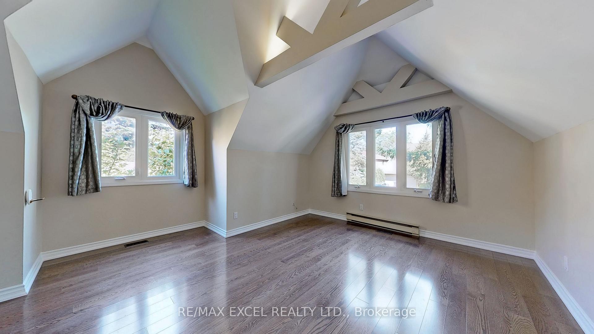 Photo 16 of 10 Alexis Road, Markham, Thornlea — HOMEH