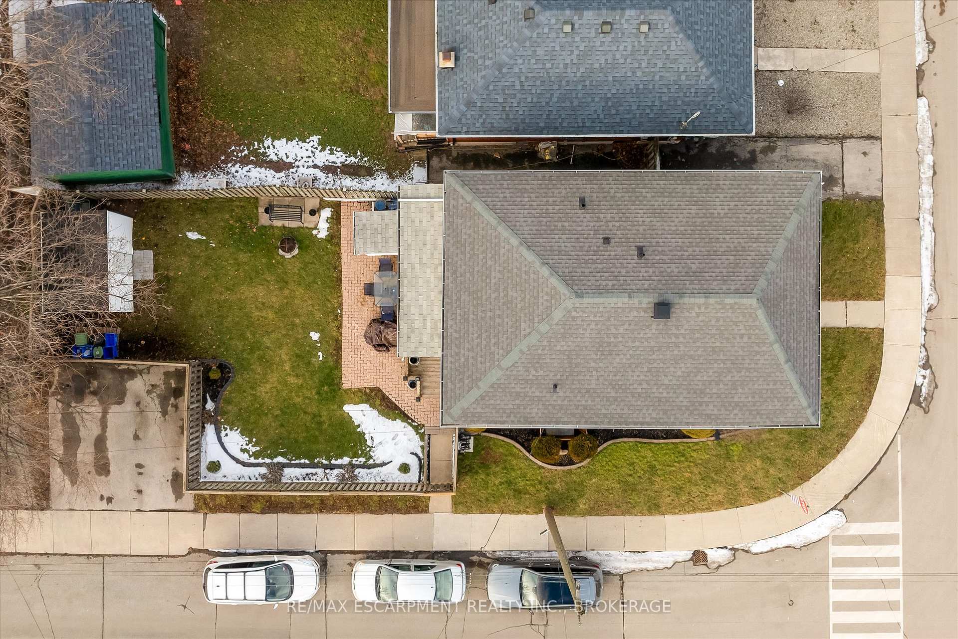 Photo 44 of 121 Edgemont Street N, Hamilton, Crown Point — HOMEH