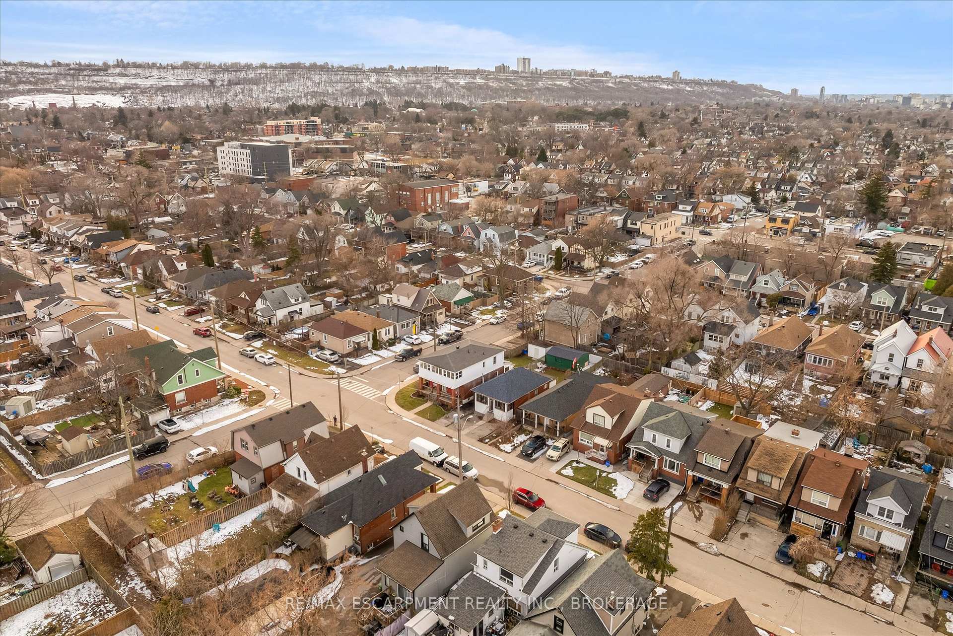 Photo 48 of 121 Edgemont Street N, Hamilton, Crown Point — HOMEH