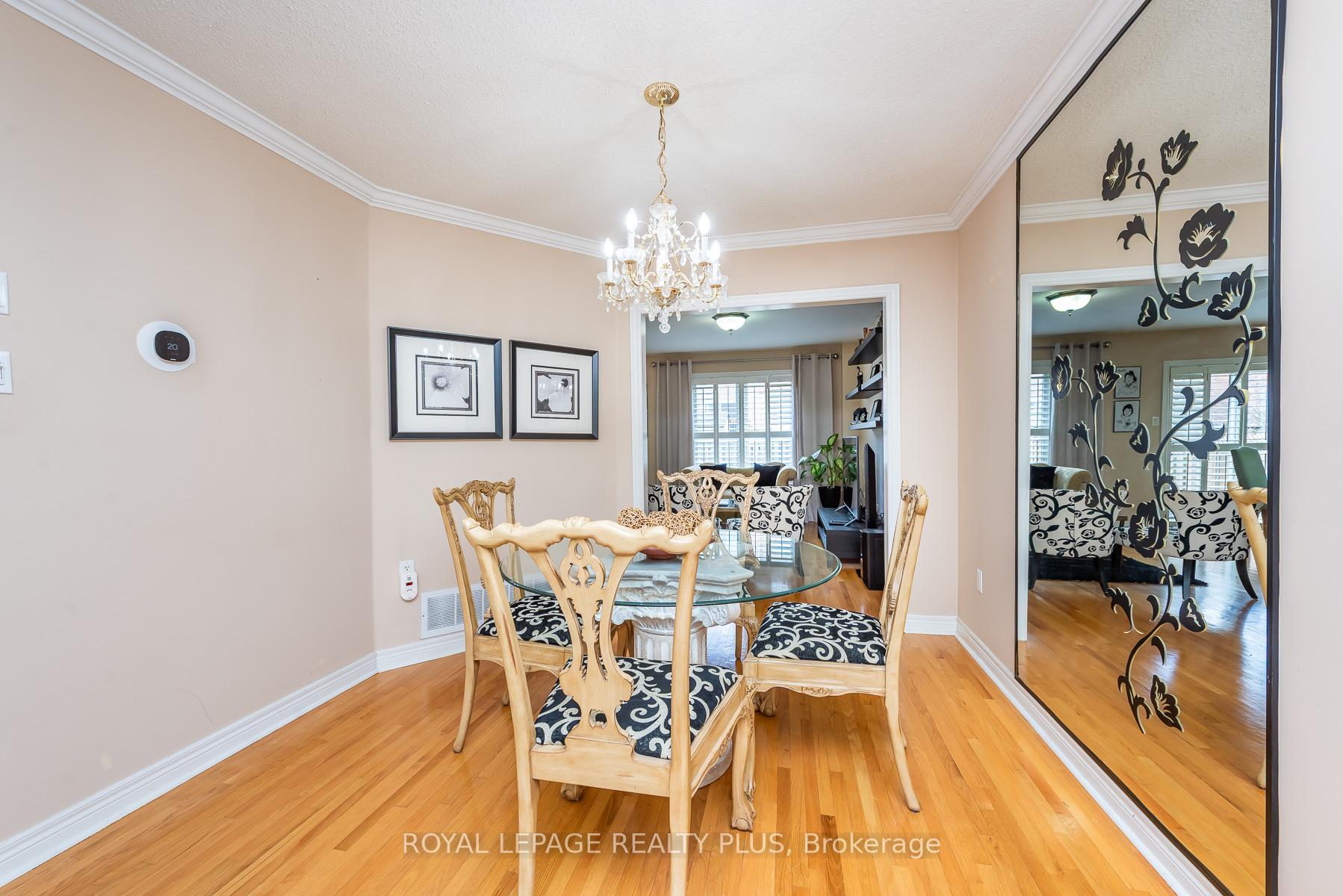 Photo 3 of 6943 Buttle Station Place, Mississauga, Meadowvale Village — HOMEH