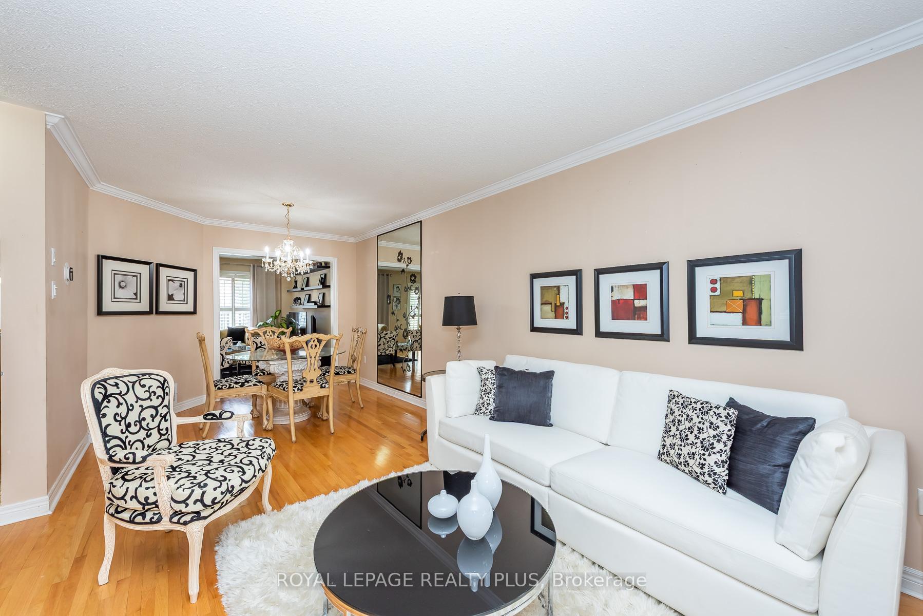 Photo 4 of 6943 Buttle Station Place, Mississauga, Meadowvale Village — HOMEH