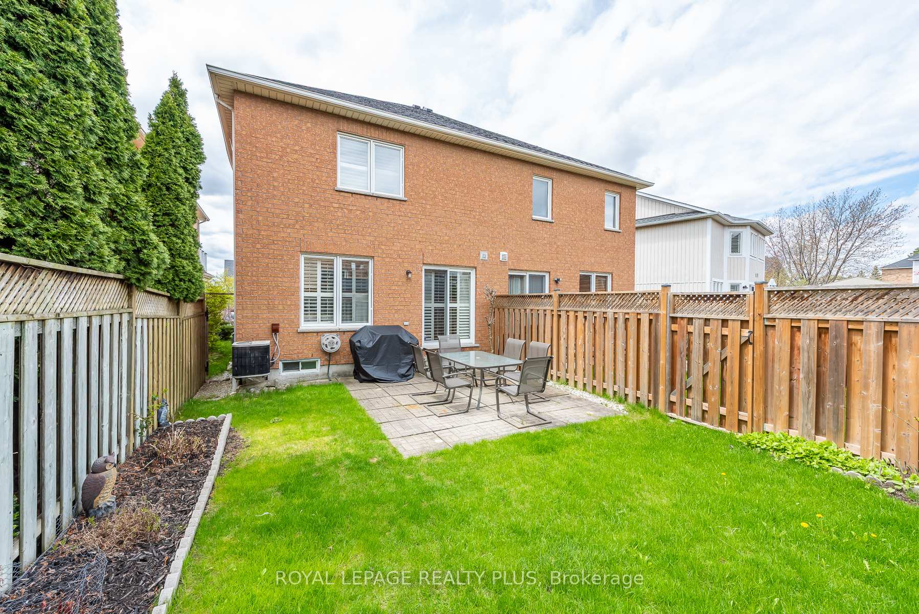 Photo 23 of 6943 Buttle Station Place, Mississauga, Meadowvale Village — HOMEH