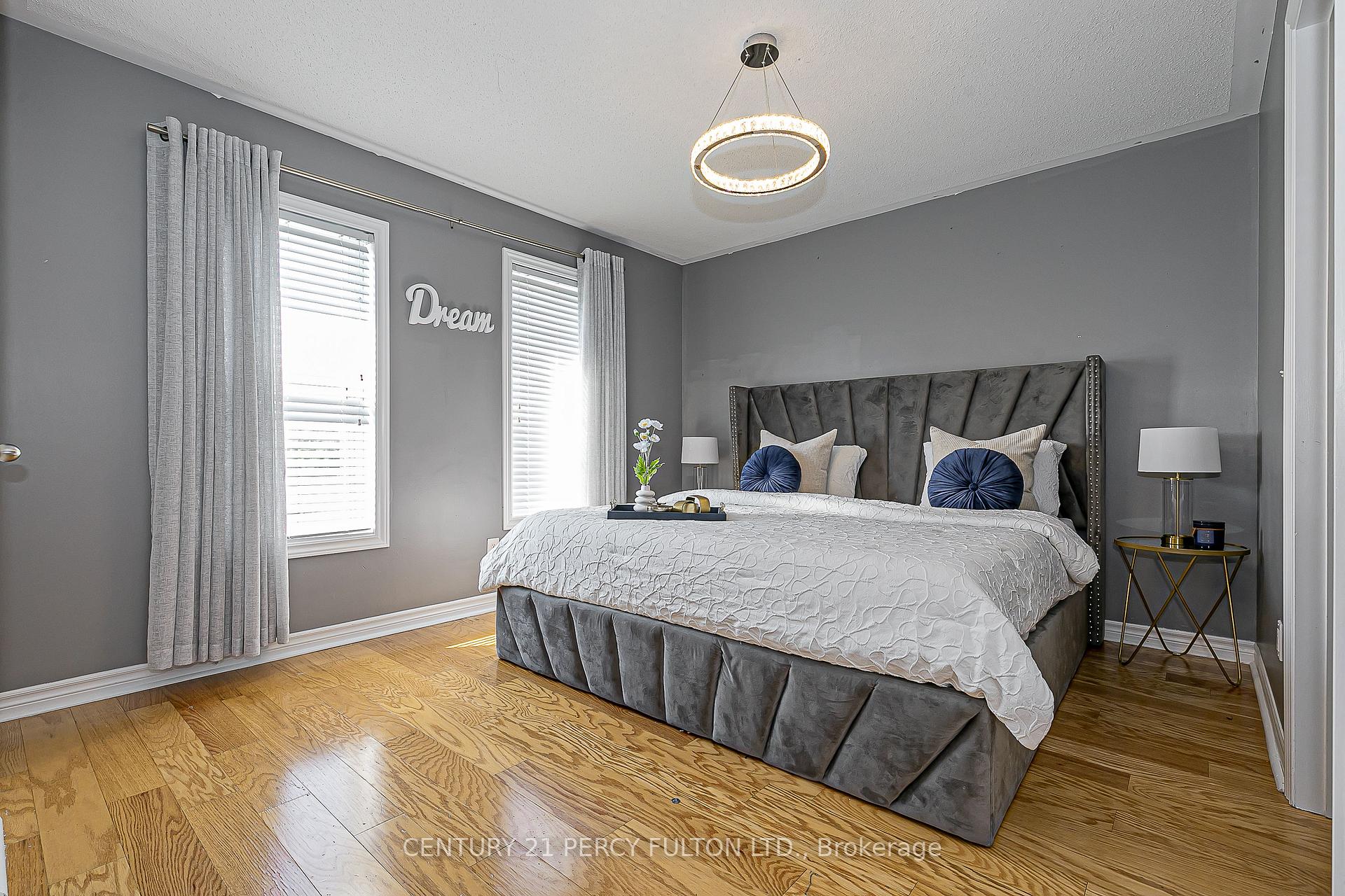 Photo 9 of 29 Vettese Court, Markham, Box Grove — HOMEH