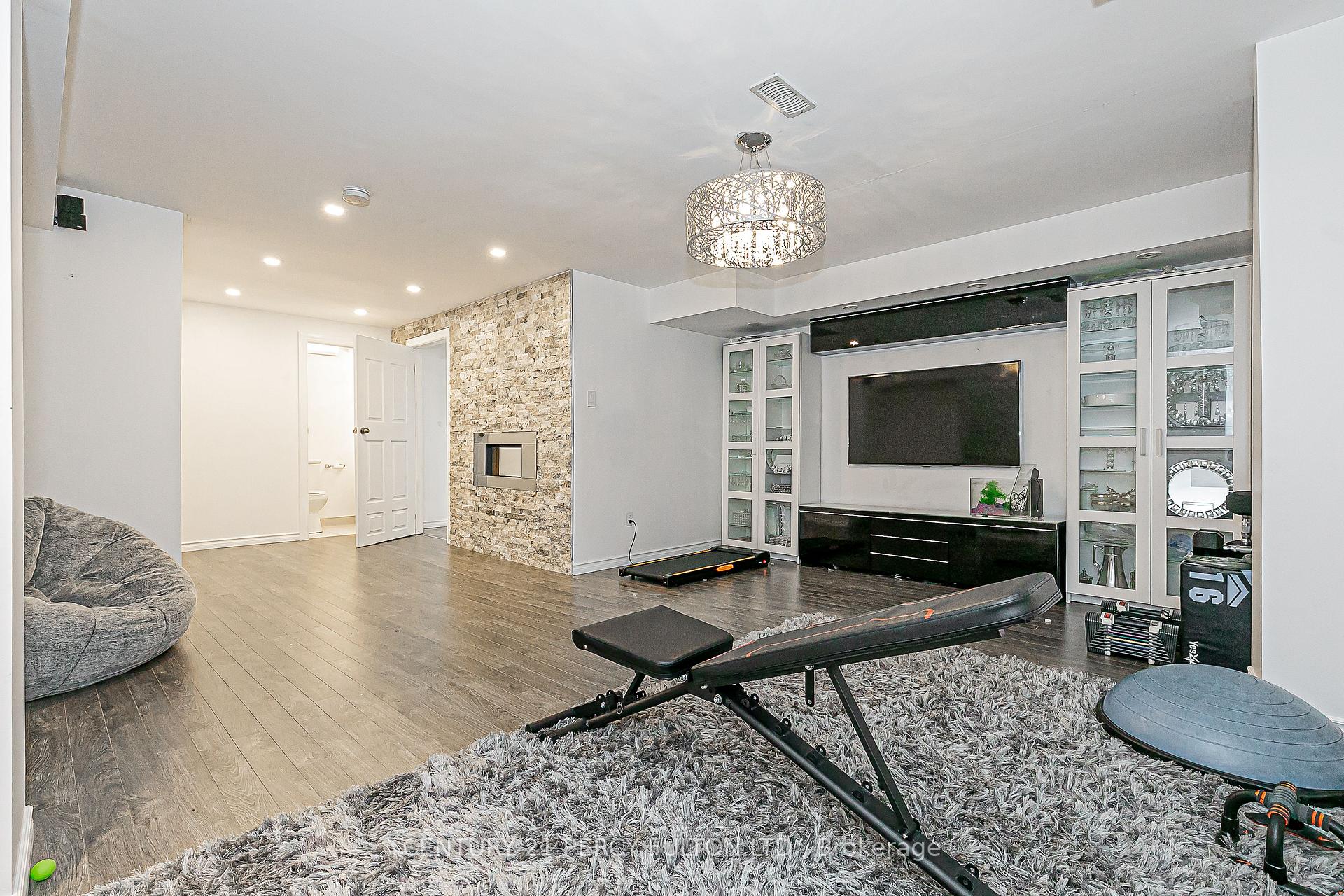 Photo 12 of 29 Vettese Court, Markham, Box Grove — HOMEH