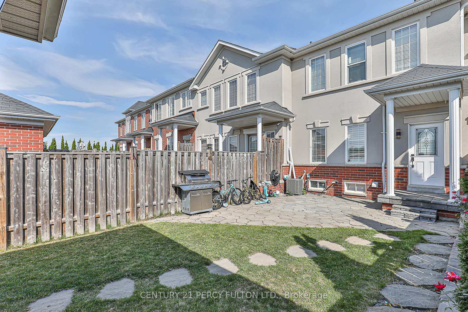 Photo 21 of 29 Vettese Court, Markham, Box Grove — HOMEH