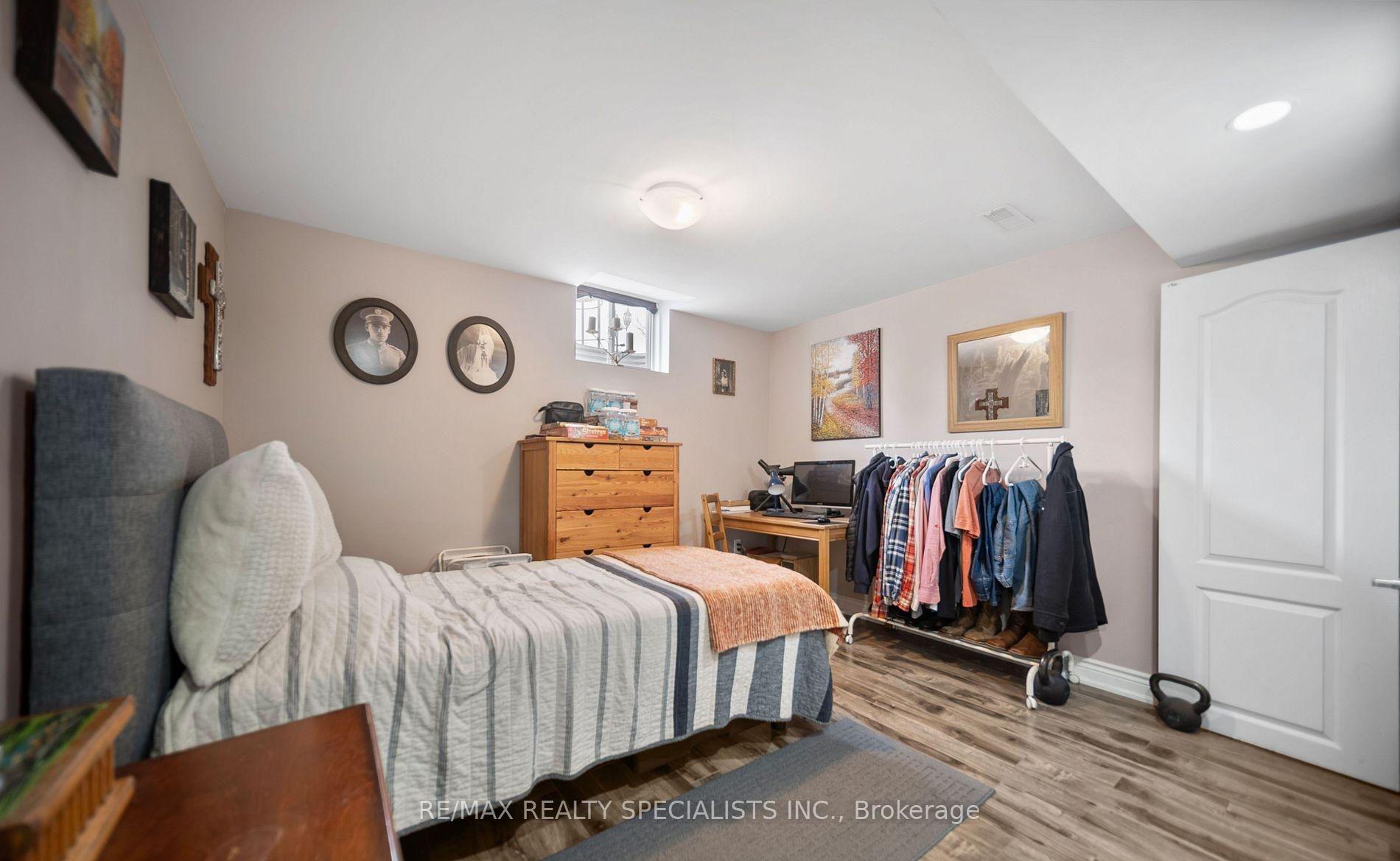 Photo 39 of 31 Saint Hubert Drive, Brampton, Vales of Castlemore North — HOMEH