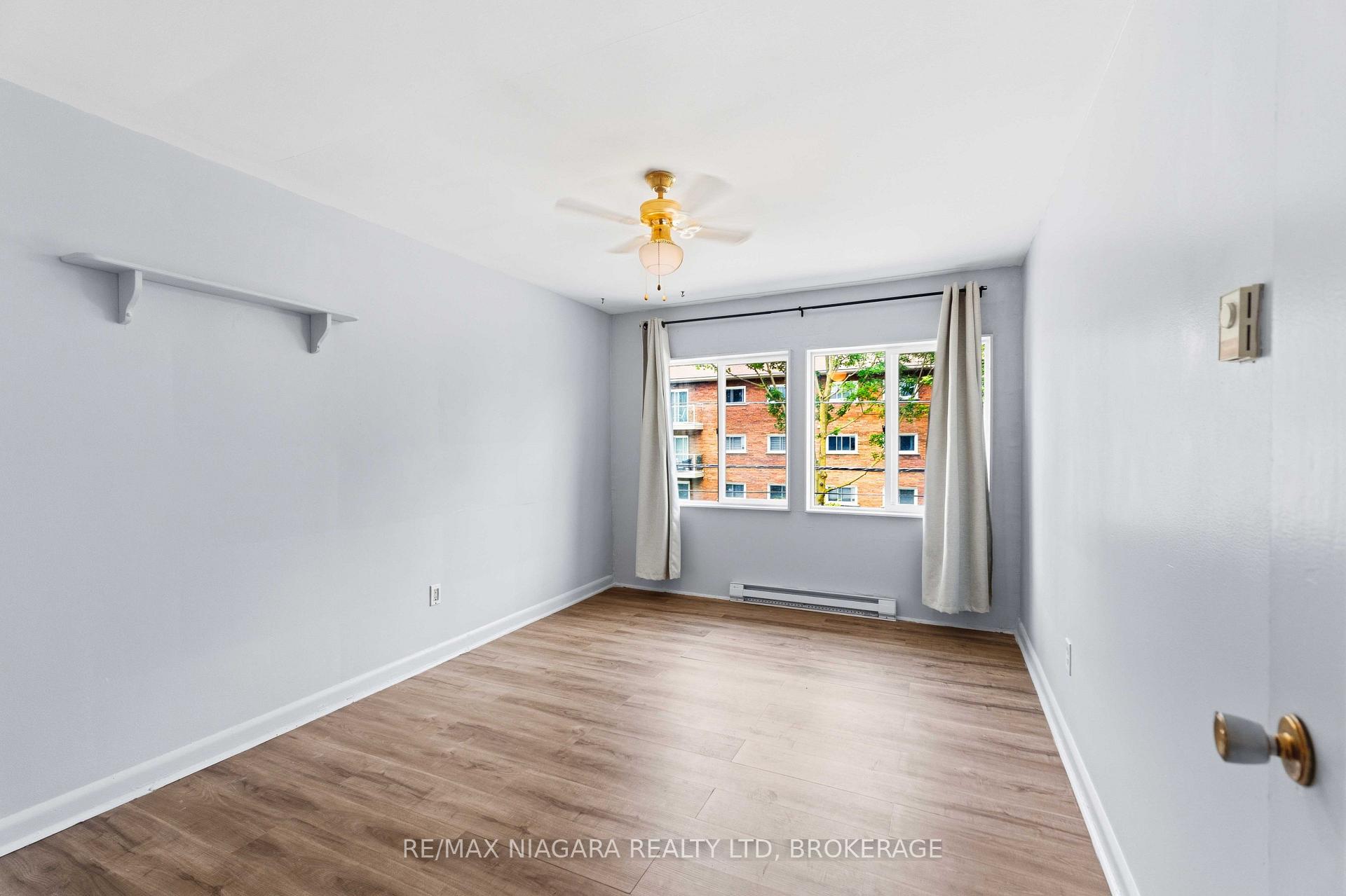 Photo 13 of Unit 5, 27 Main Street, St. Catharines, Port Dalhousie — HOMEH