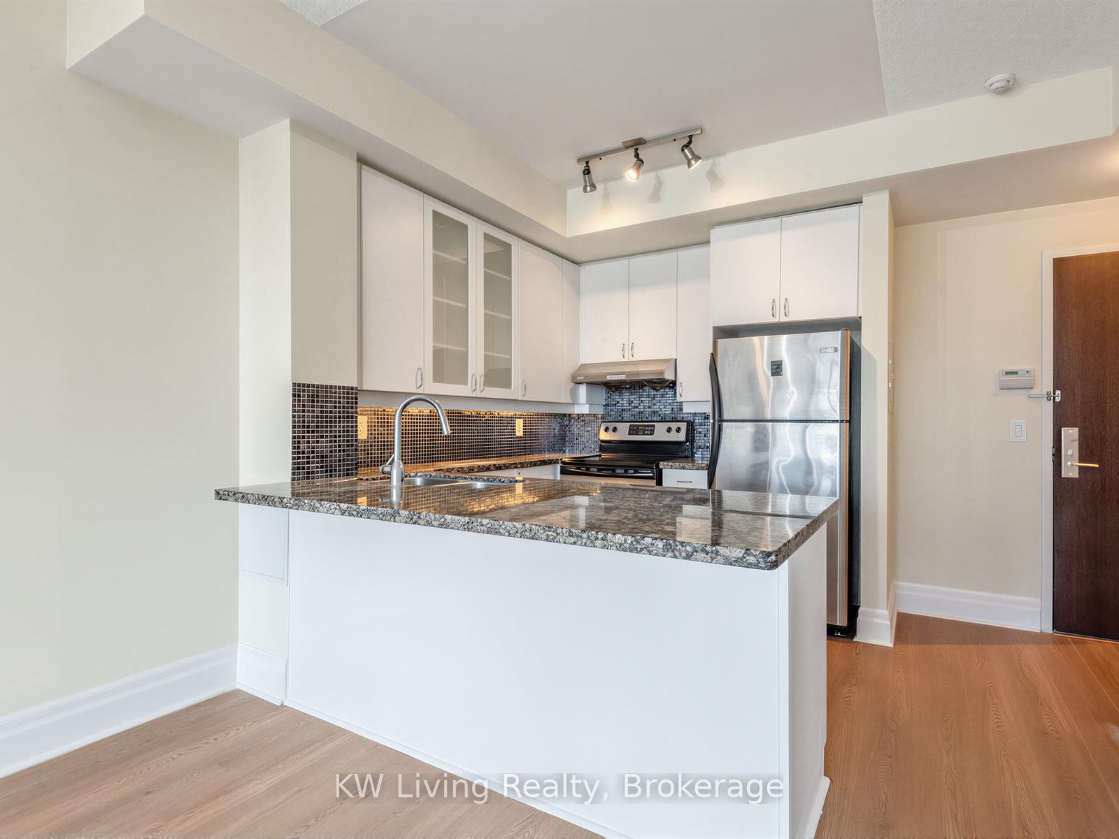 Photo 7 of Unit 604, 21 Upper Duke Crescent, Markham, Unionville — HOMEH