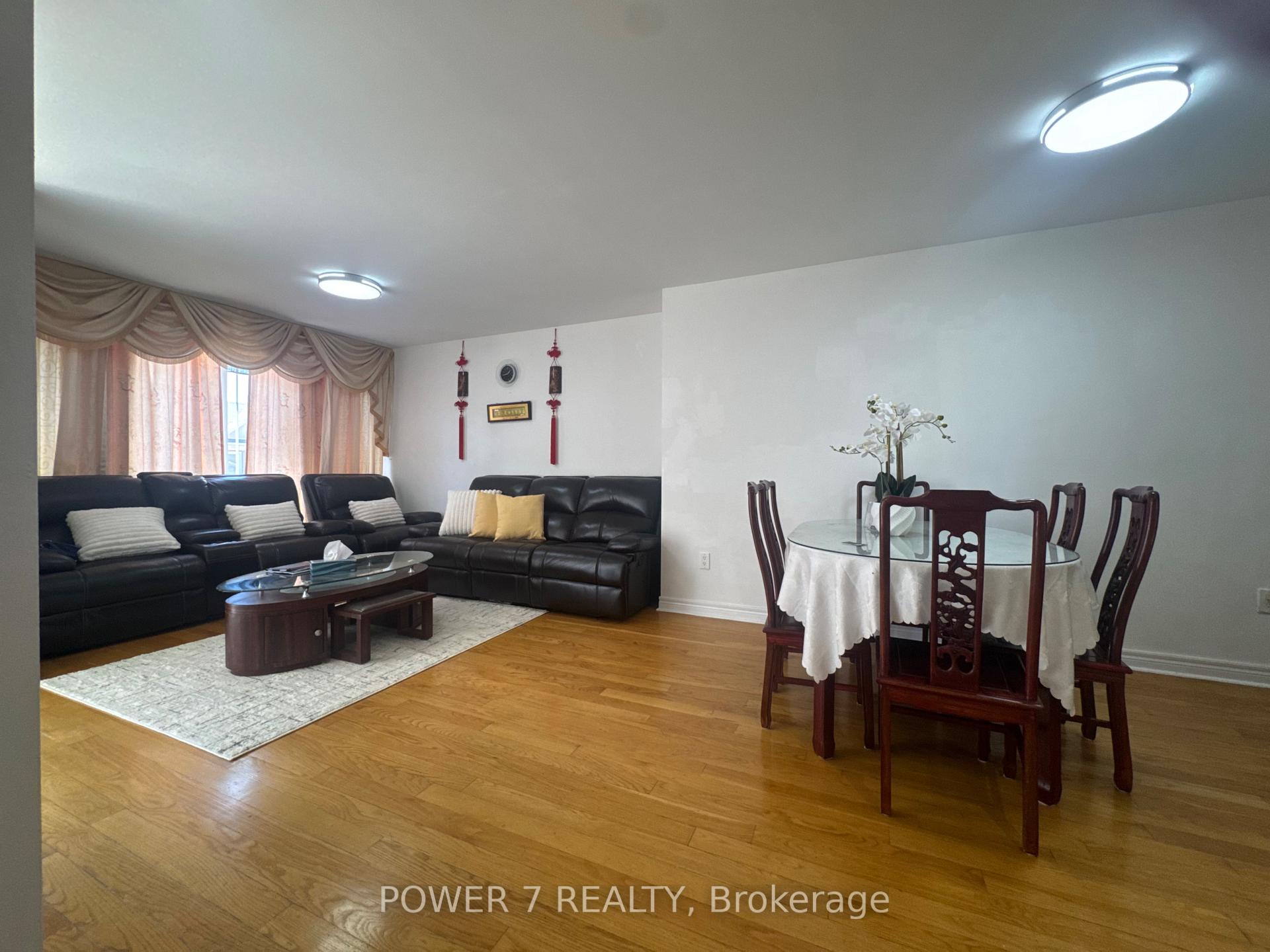 Photo 5 of 85B Maybourne Avenue, Scarborough, Clairlea-Birchmount — HOMEH