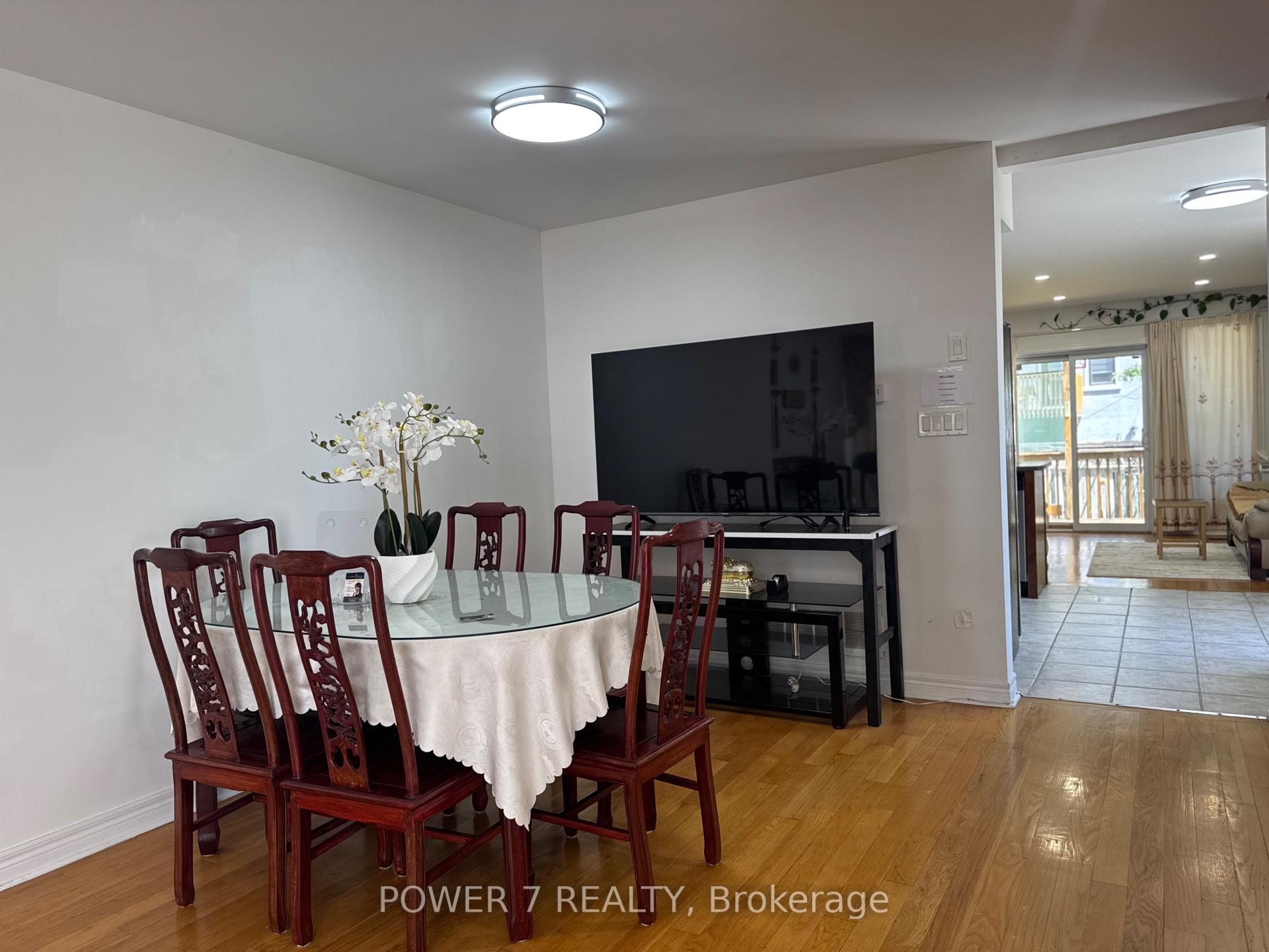 Photo 6 of 85B Maybourne Avenue, Scarborough, Clairlea-Birchmount — HOMEH
