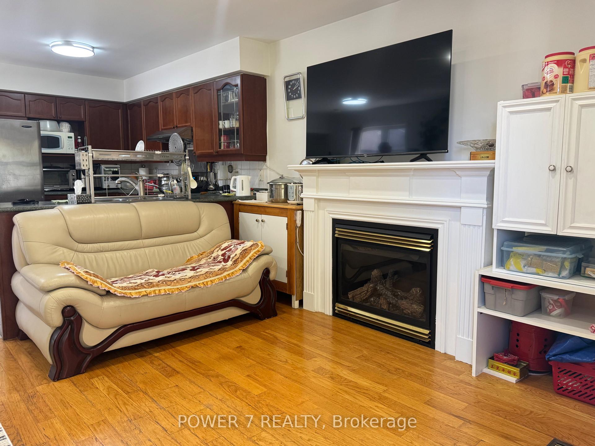 Photo 10 of 85B Maybourne Avenue, Scarborough, Clairlea-Birchmount — HOMEH