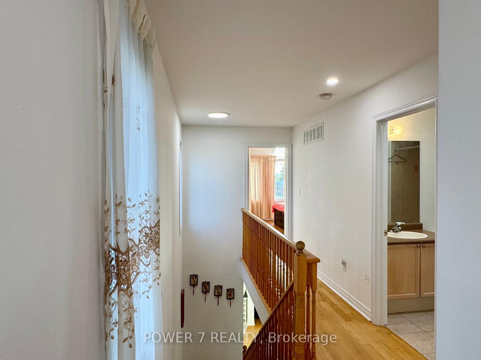 Photo 14 of 85B Maybourne Avenue, Scarborough, Clairlea-Birchmount — HOMEH