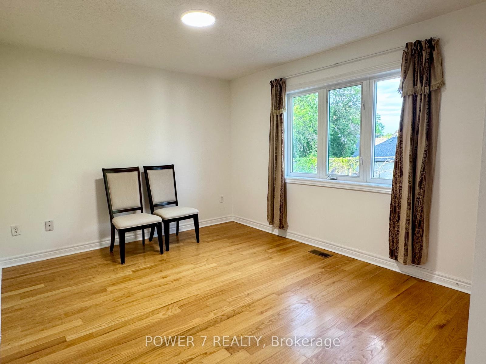 Photo 17 of 85B Maybourne Avenue, Scarborough, Clairlea-Birchmount — HOMEH