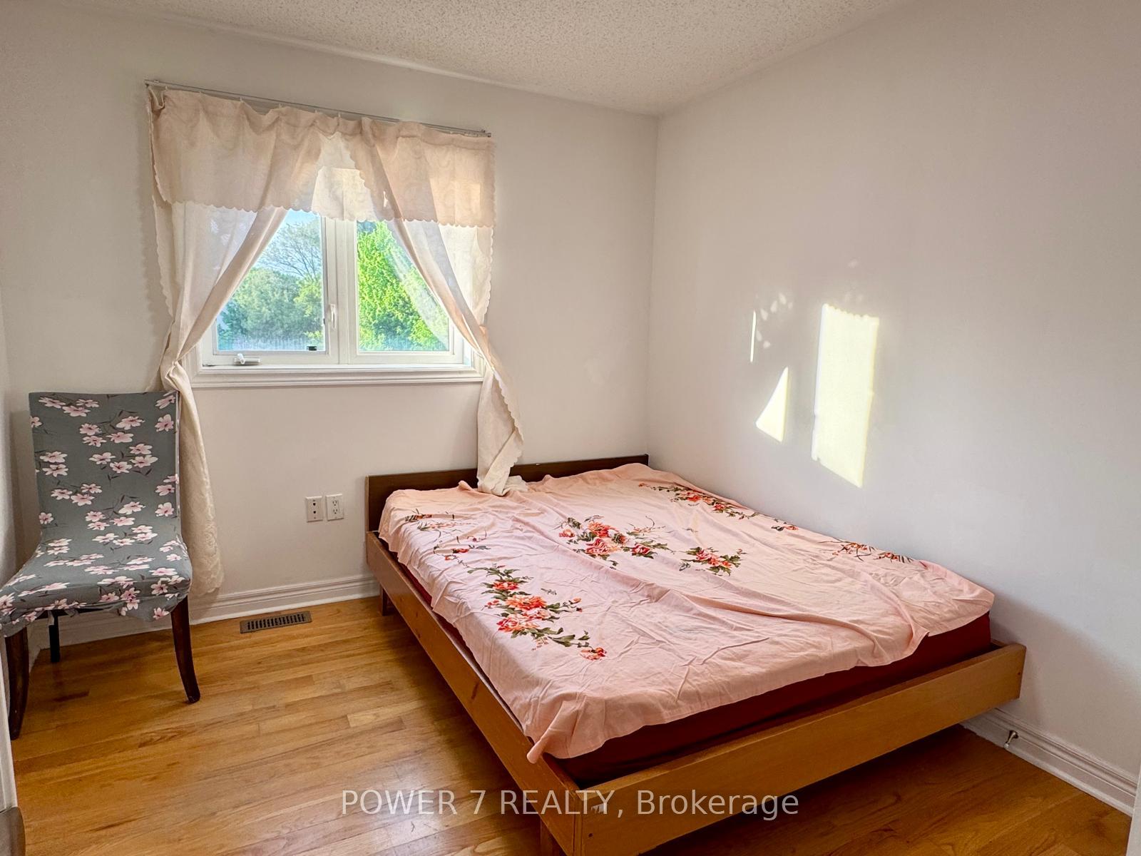 Photo 19 of 85B Maybourne Avenue, Scarborough, Clairlea-Birchmount — HOMEH