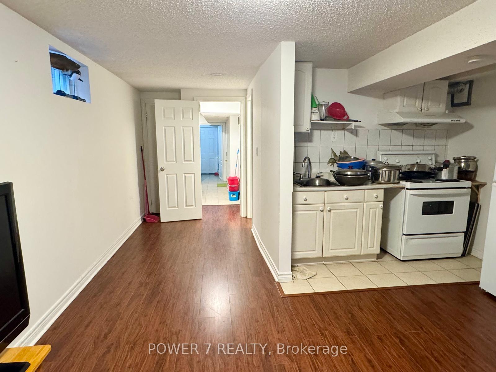 Photo 21 of 85B Maybourne Avenue, Scarborough, Clairlea-Birchmount — HOMEH
