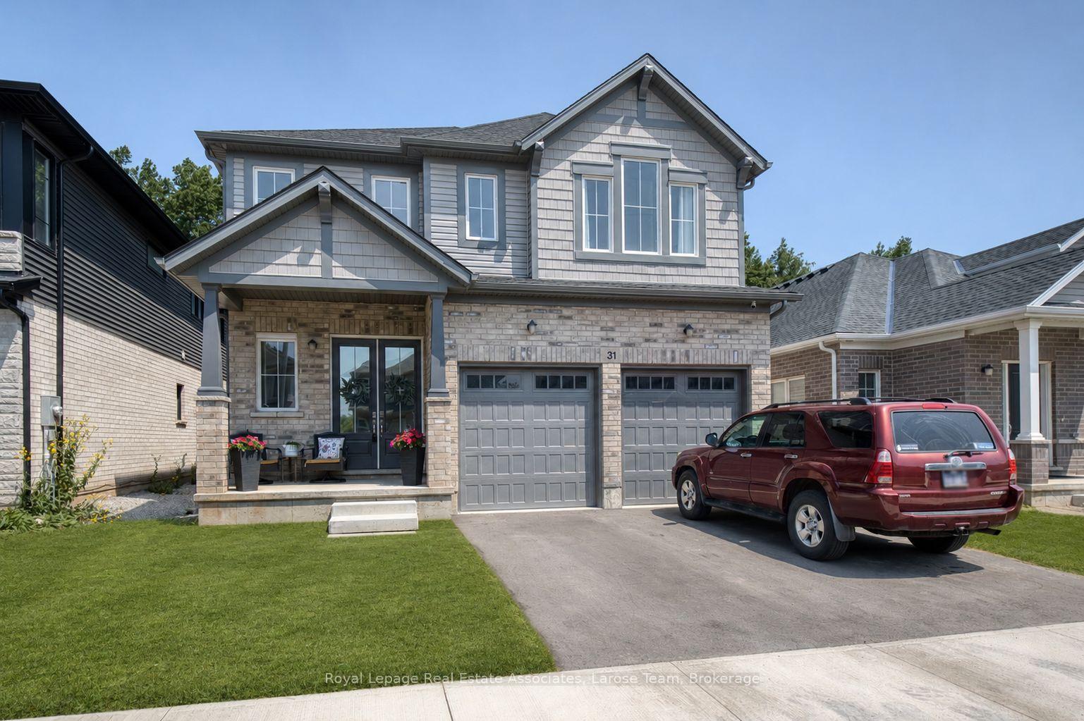 Photo 2 of Unit Upper, 31 Willson Drive, Thorold, Hurricane/Merrittville — HOMEH