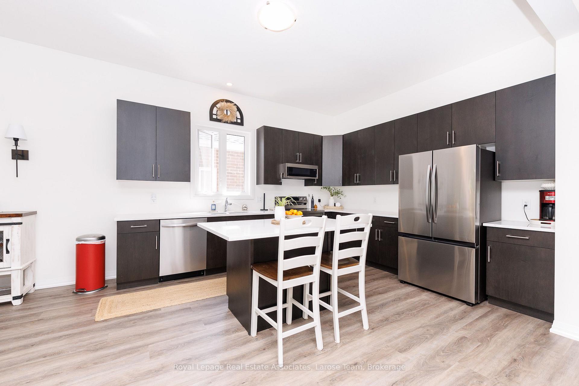 Photo 14 of Unit Upper, 31 Willson Drive, Thorold, Hurricane/Merrittville — HOMEH