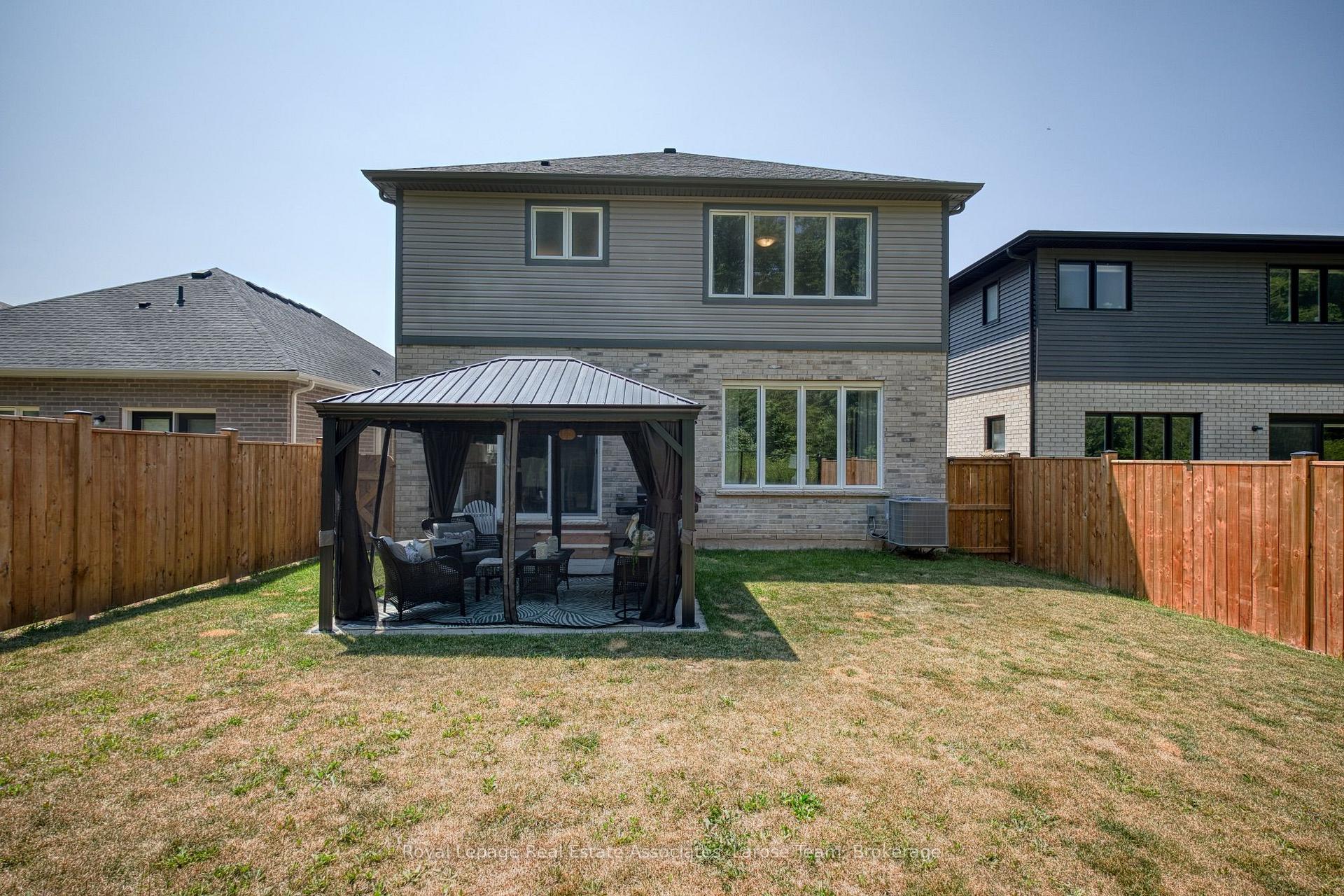 Photo 33 of Unit Upper, 31 Willson Drive, Thorold, Hurricane/Merrittville — HOMEH