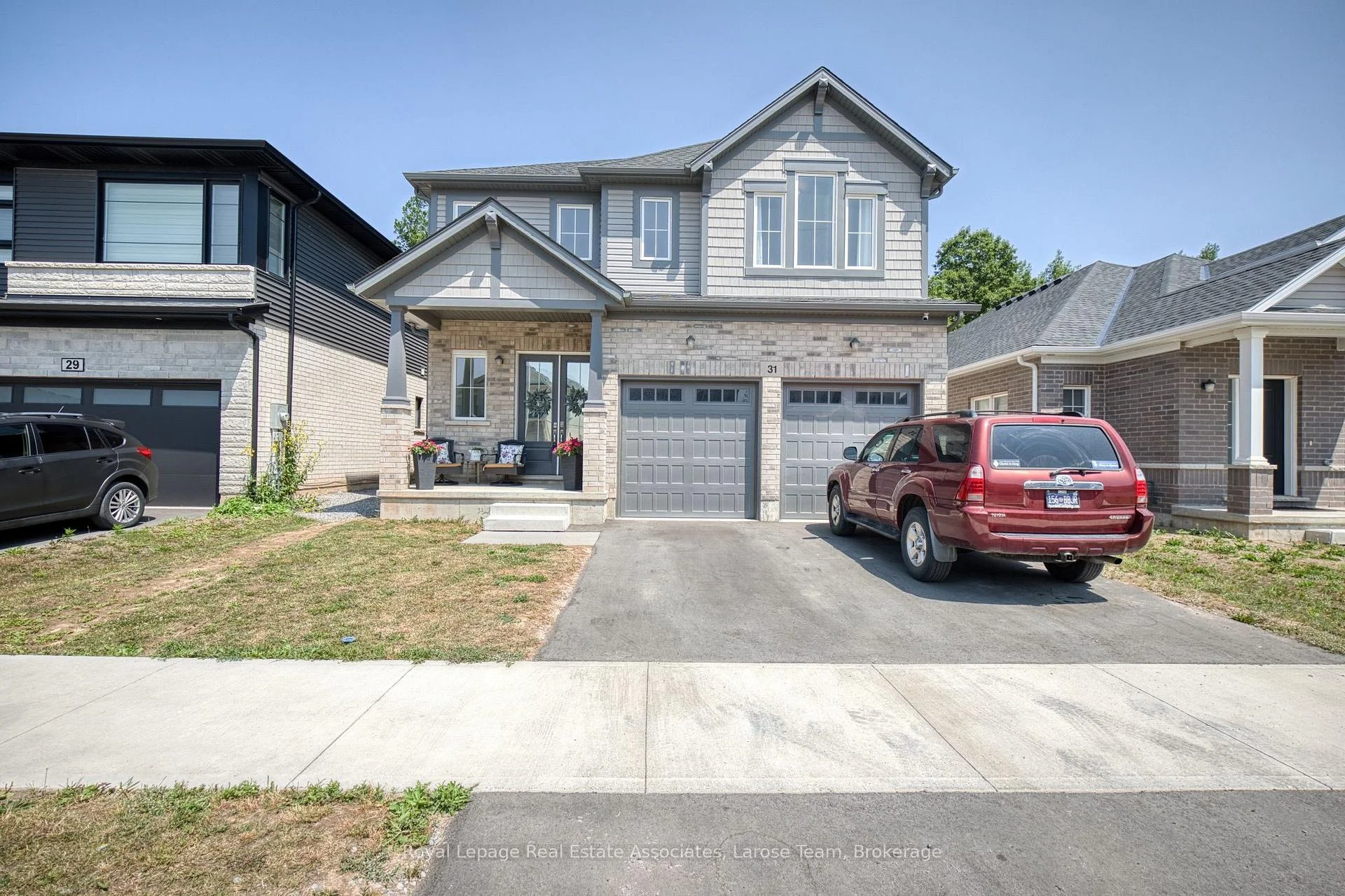 Photo 3 of Unit Upper, 31 Willson Drive, Thorold, Hurricane/Merrittville — HOMEH