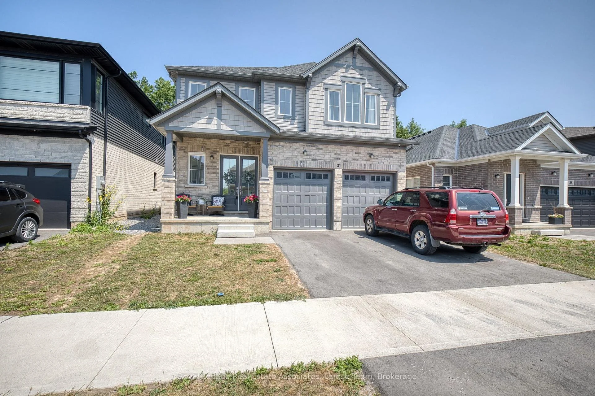 Photo 4 of Unit Upper, 31 Willson Drive, Thorold, Hurricane/Merrittville — HOMEH