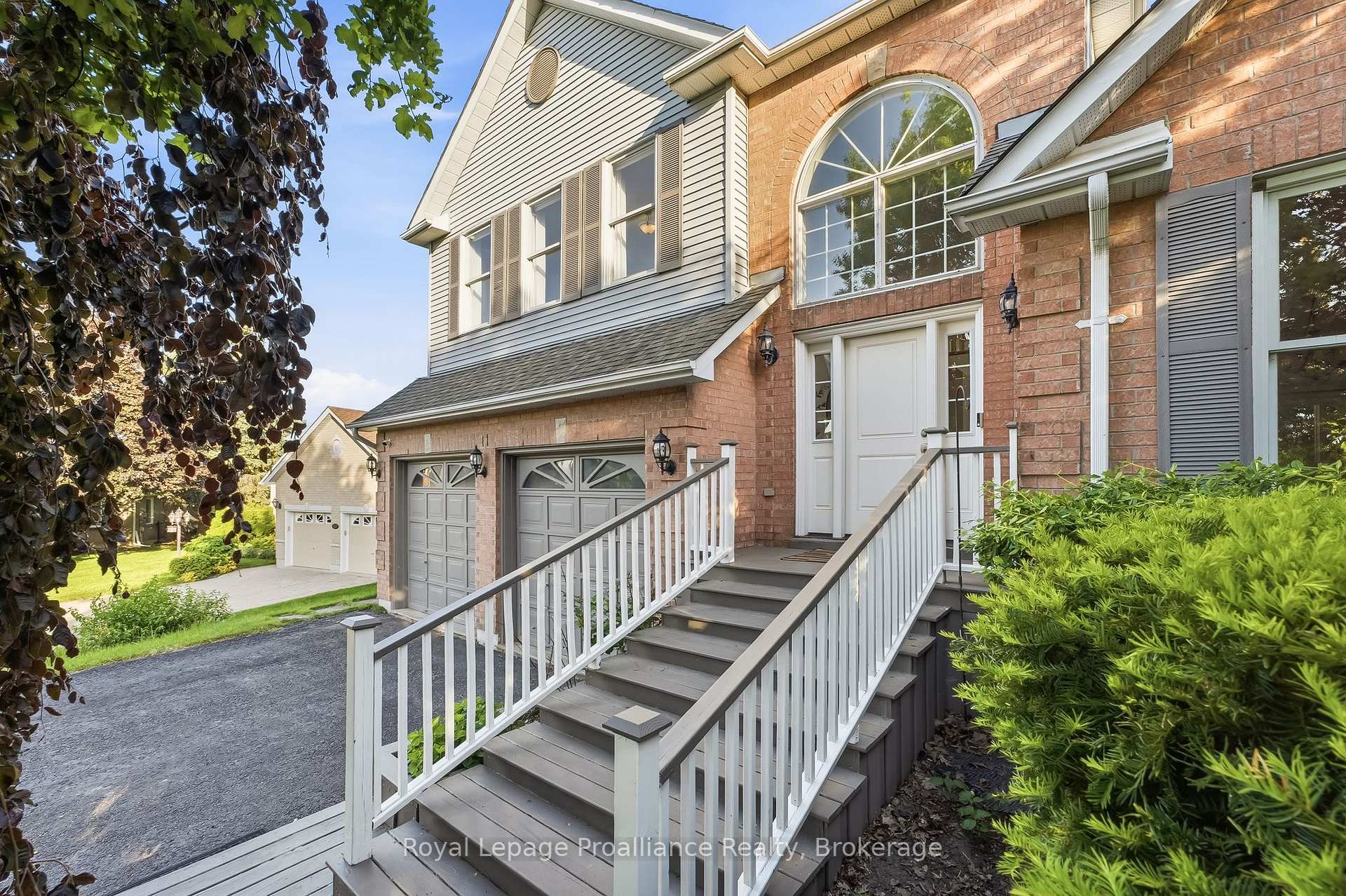 Photo 34 of 11 Gibson Place, Port Hope — HOMEH